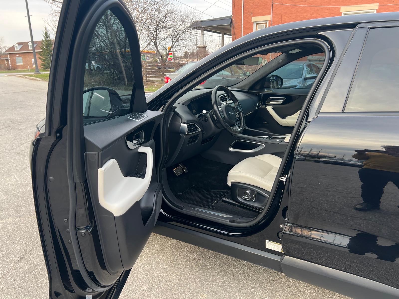 /carage/2019-Jaguar-F-PACE-7903884502649108.jpg