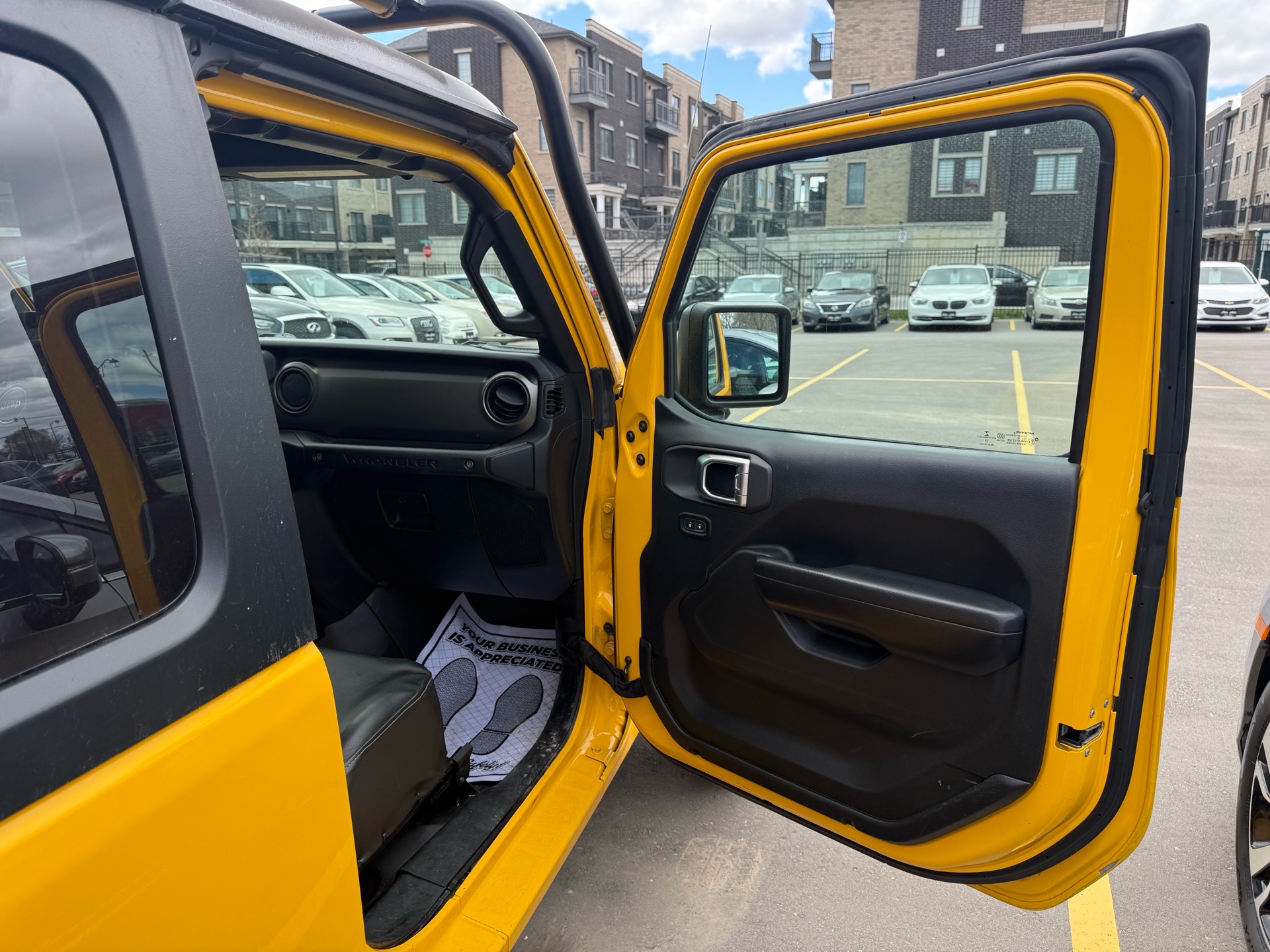 /carage/2019-Jeep-Wrangler-5754419105204038.jpg
