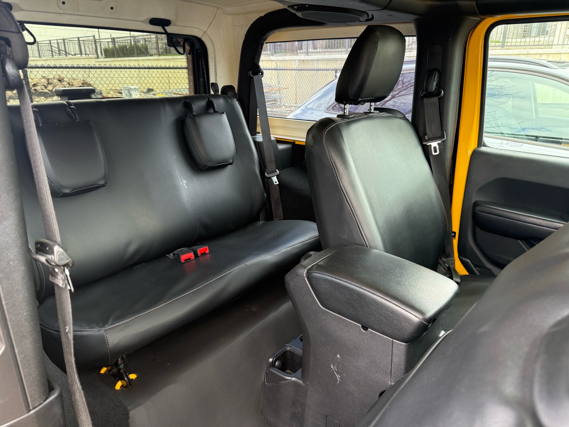 /carage/2019-Jeep-Wrangler-5975556832774773.jpg