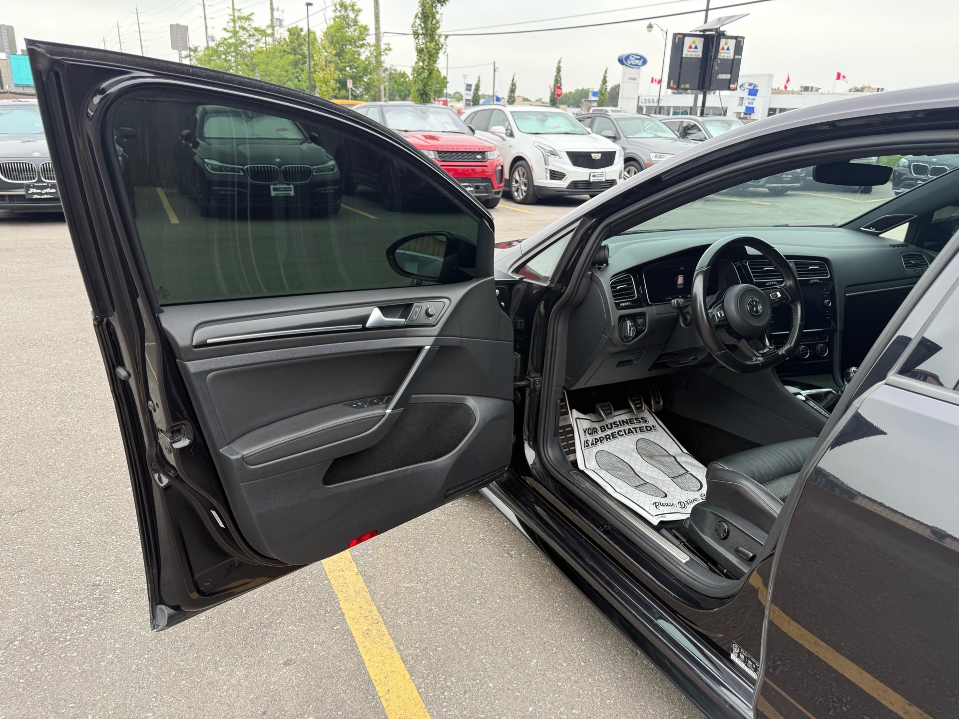 /carage/2019-Volkswagen-GolfR-08722352352497698.jpg