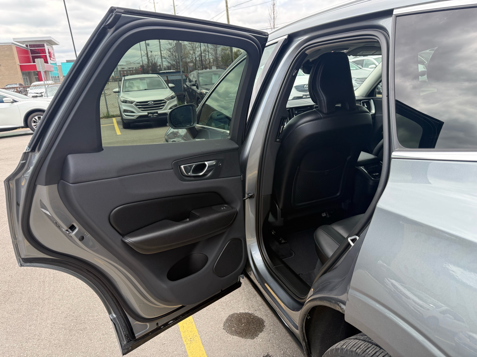 /carage/2019-Volvo-XC60-598480260737067.jpg