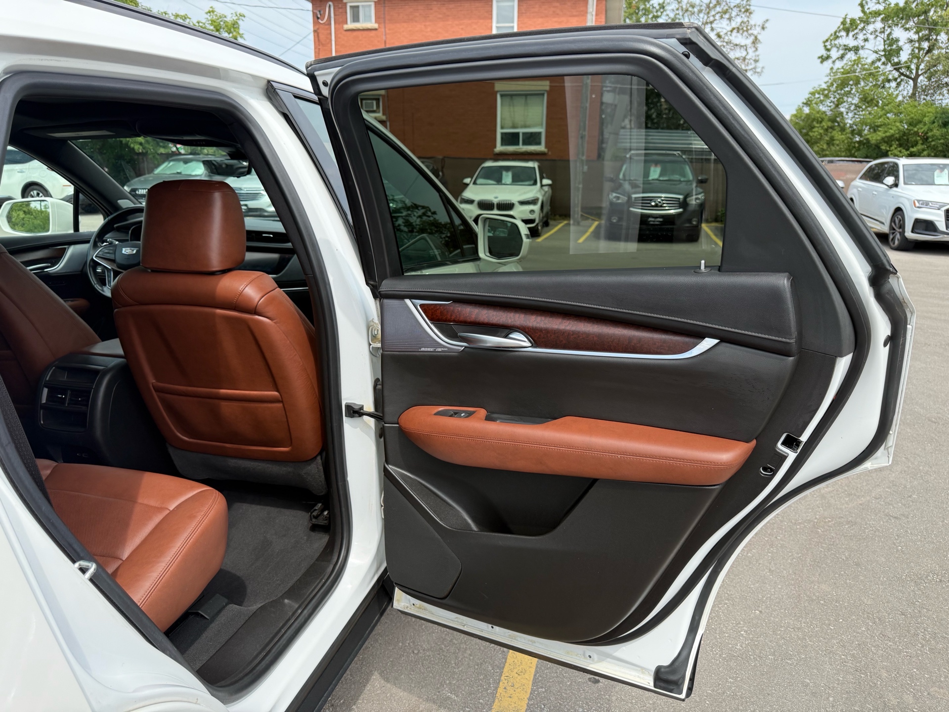 /carage/2020-Cadillac-XT5-06383433558121232.jpg