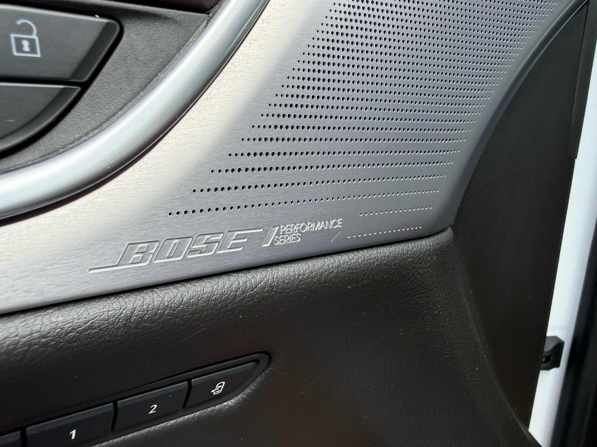 /carage/2020-Cadillac-XT5-4408230422739059.jpg