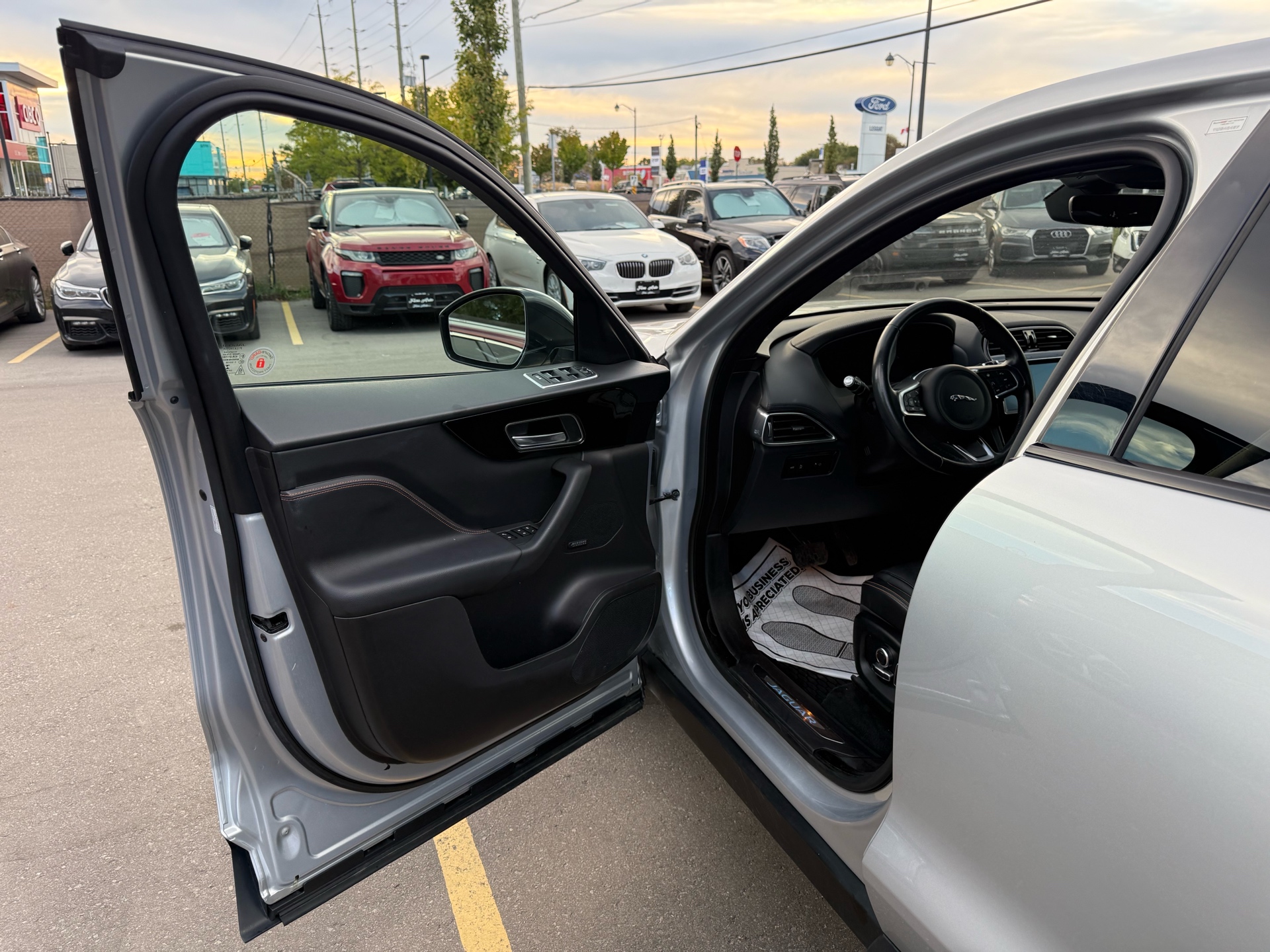 /carage/2020-Jaguar-F-PACE-08731589216114322.jpg
