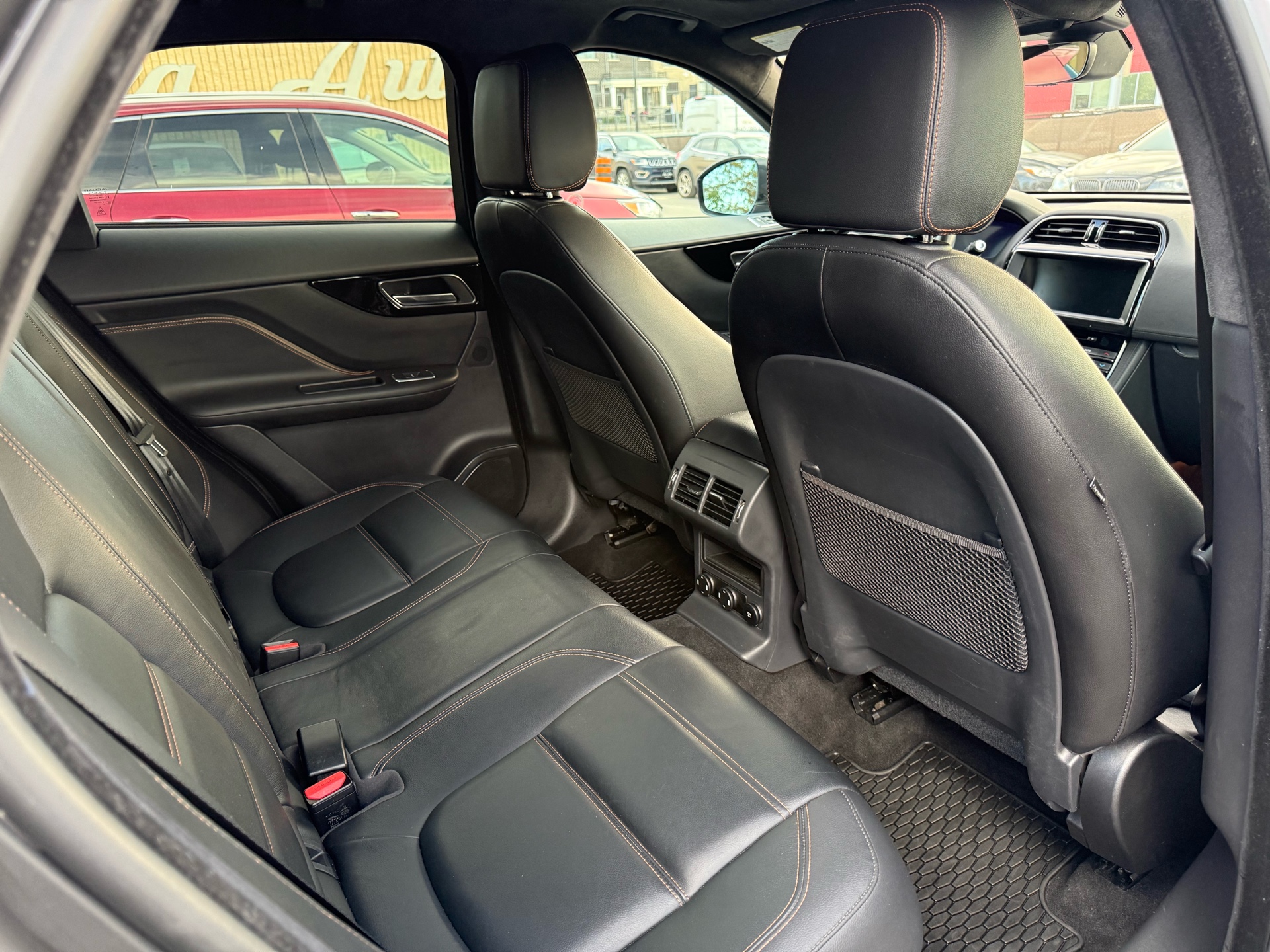 /carage/2020-Jaguar-F-PACE-4637921478642484.jpg