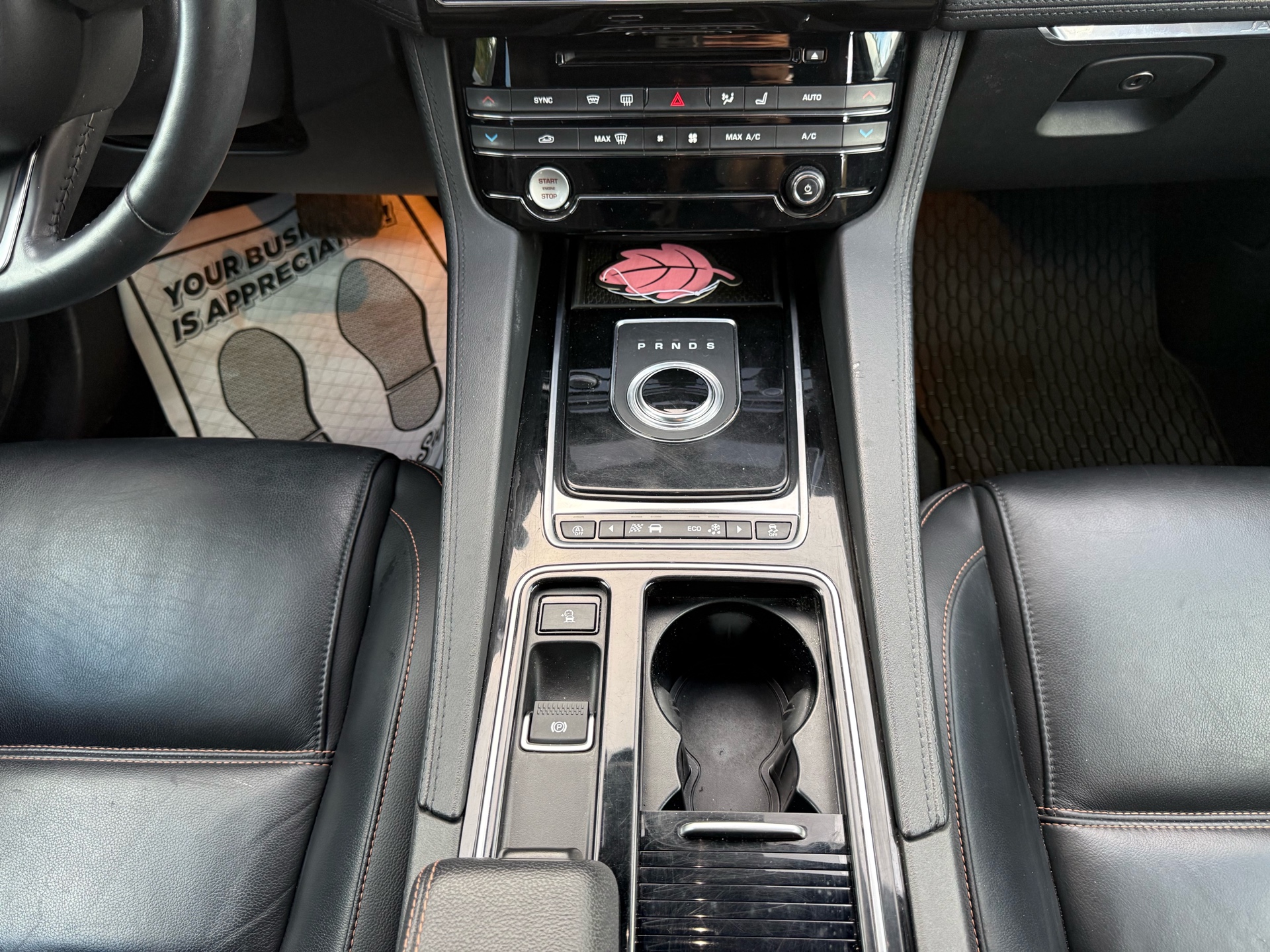 /carage/2020-Jaguar-F-PACE-5920296489103485.jpg