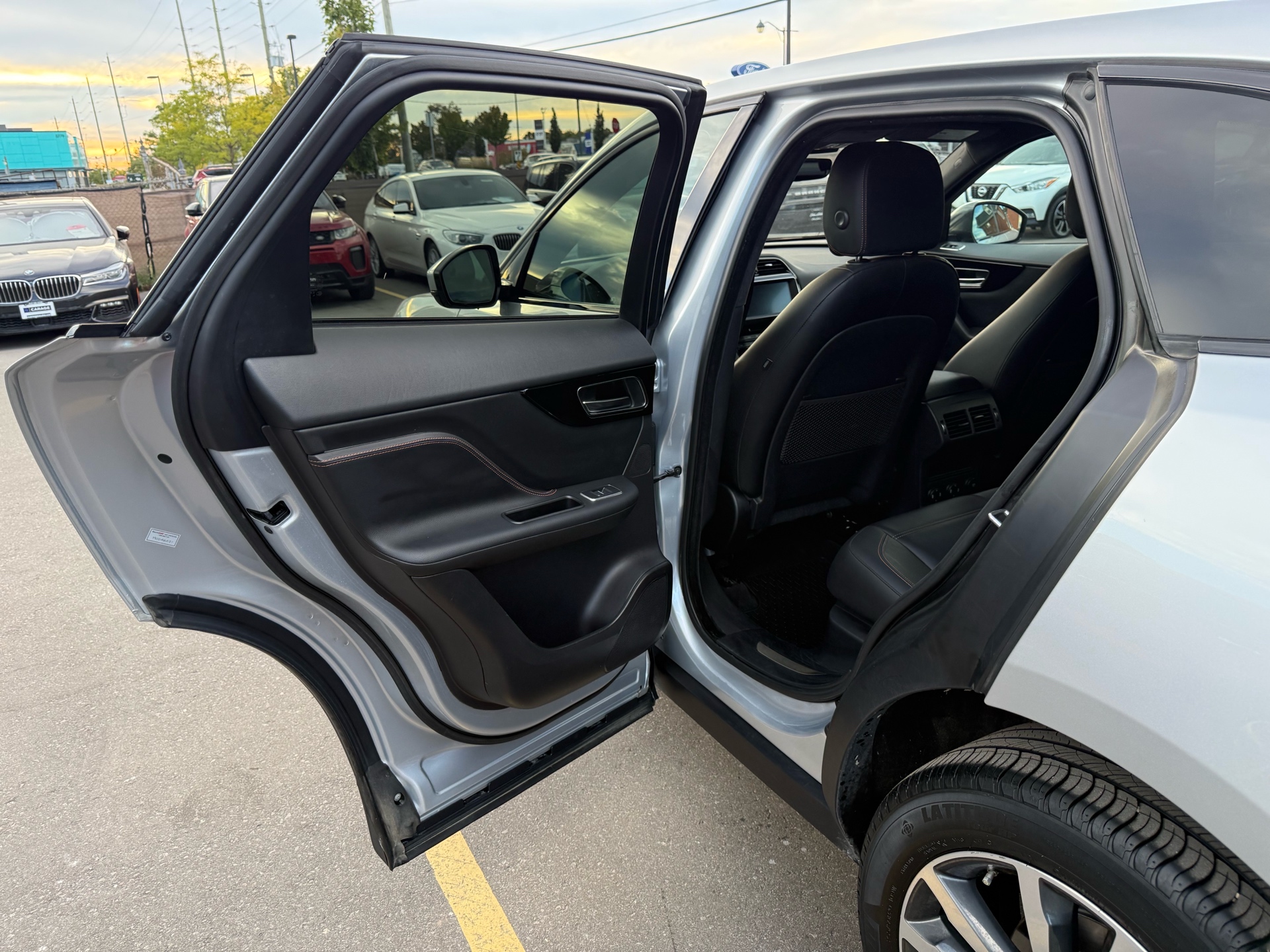 /carage/2020-Jaguar-F-PACE-9625117973131552.jpg