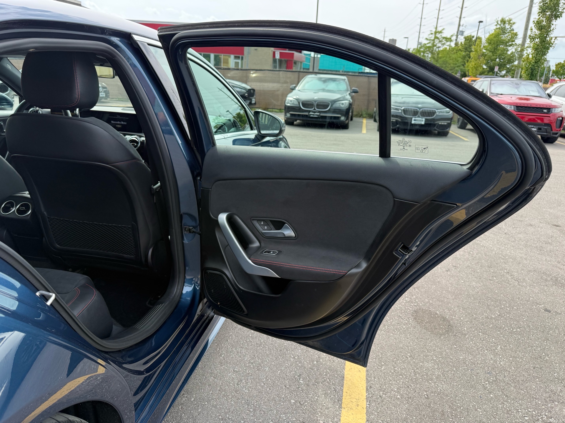 /carage/2020-Mercedes-Benz-A-Class-20285886550660392.jpg