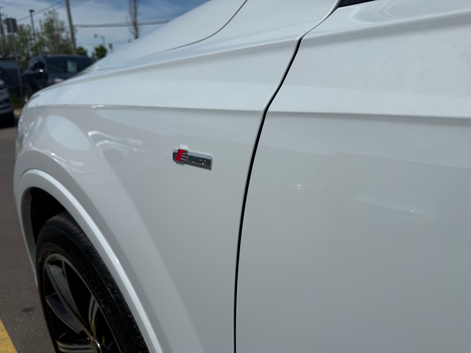 /carage/2022-Audi-Q7-4039244958868482.jpg