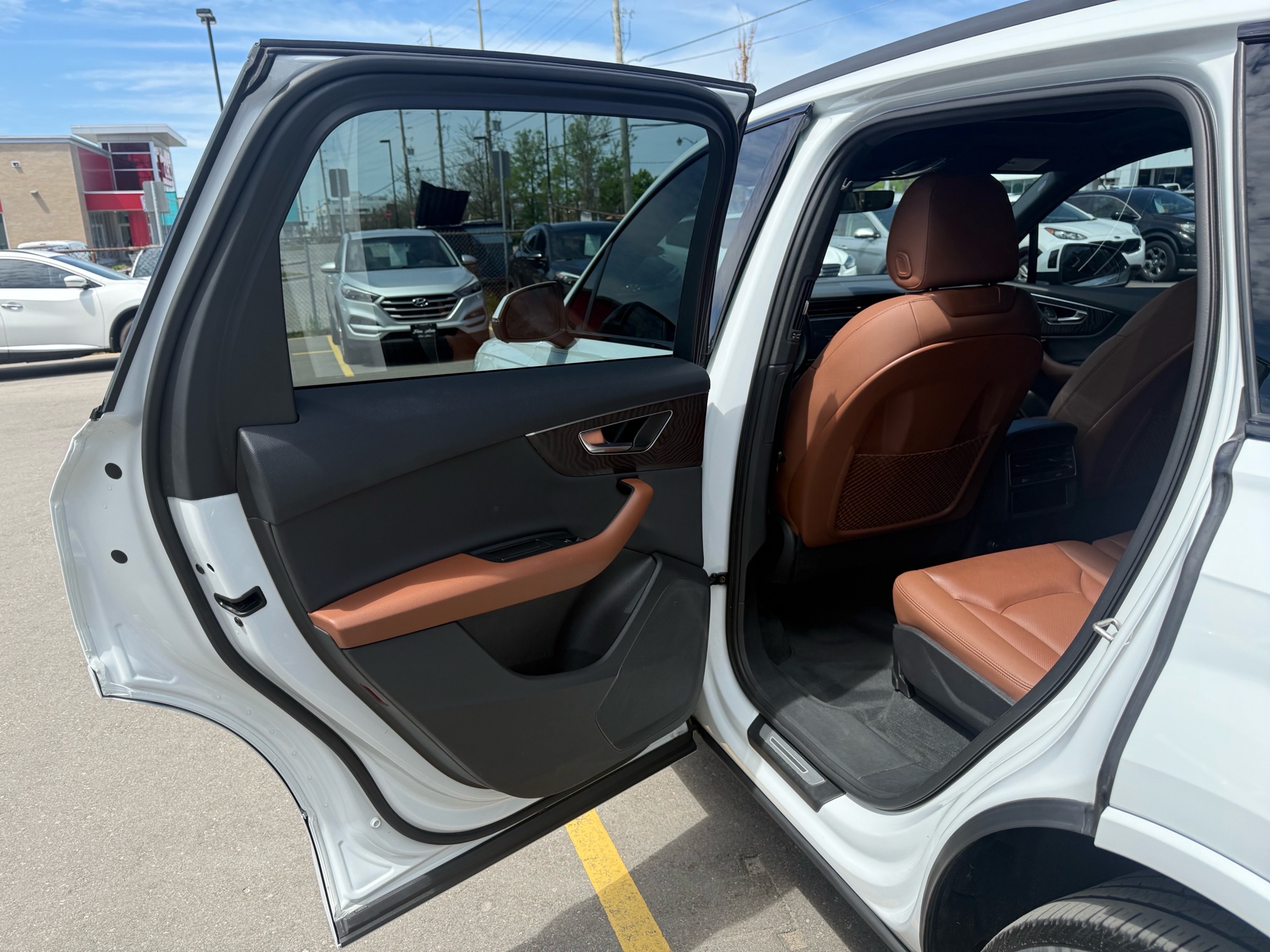 /carage/2022-Audi-Q7-5894805906947846.jpg