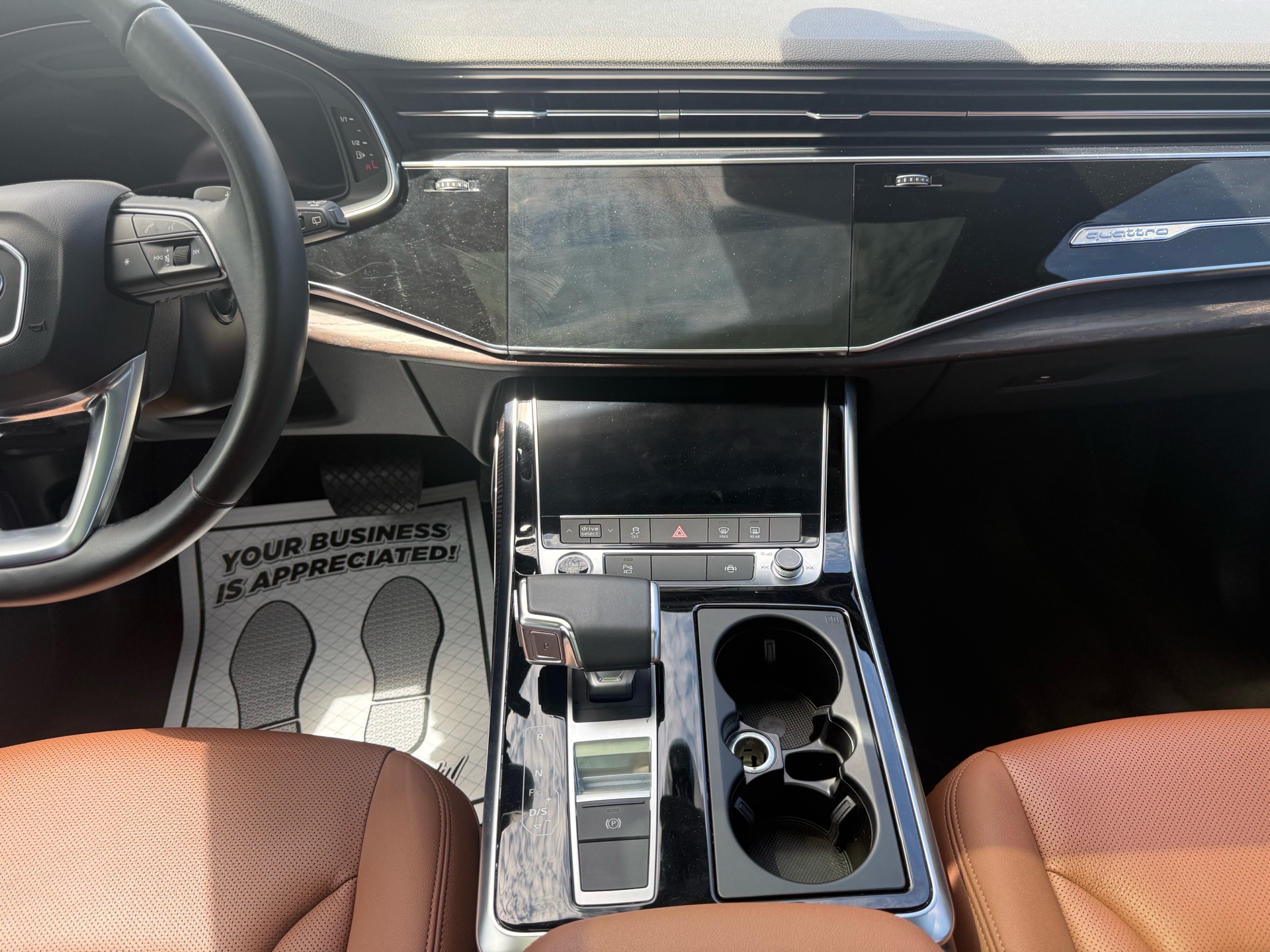 /carage/2022-Audi-Q7-9055784075327122.jpg
