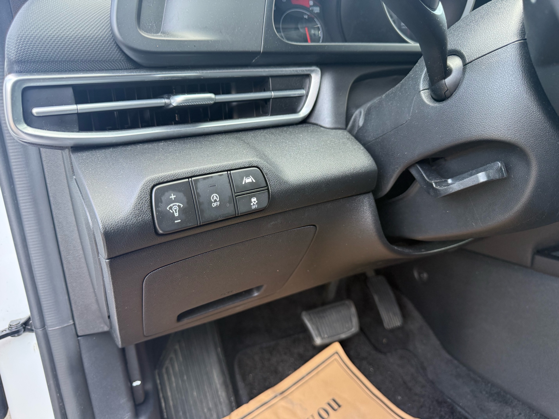 /carage/2023-Hyundai-Elantra-12750484819910324.jpg