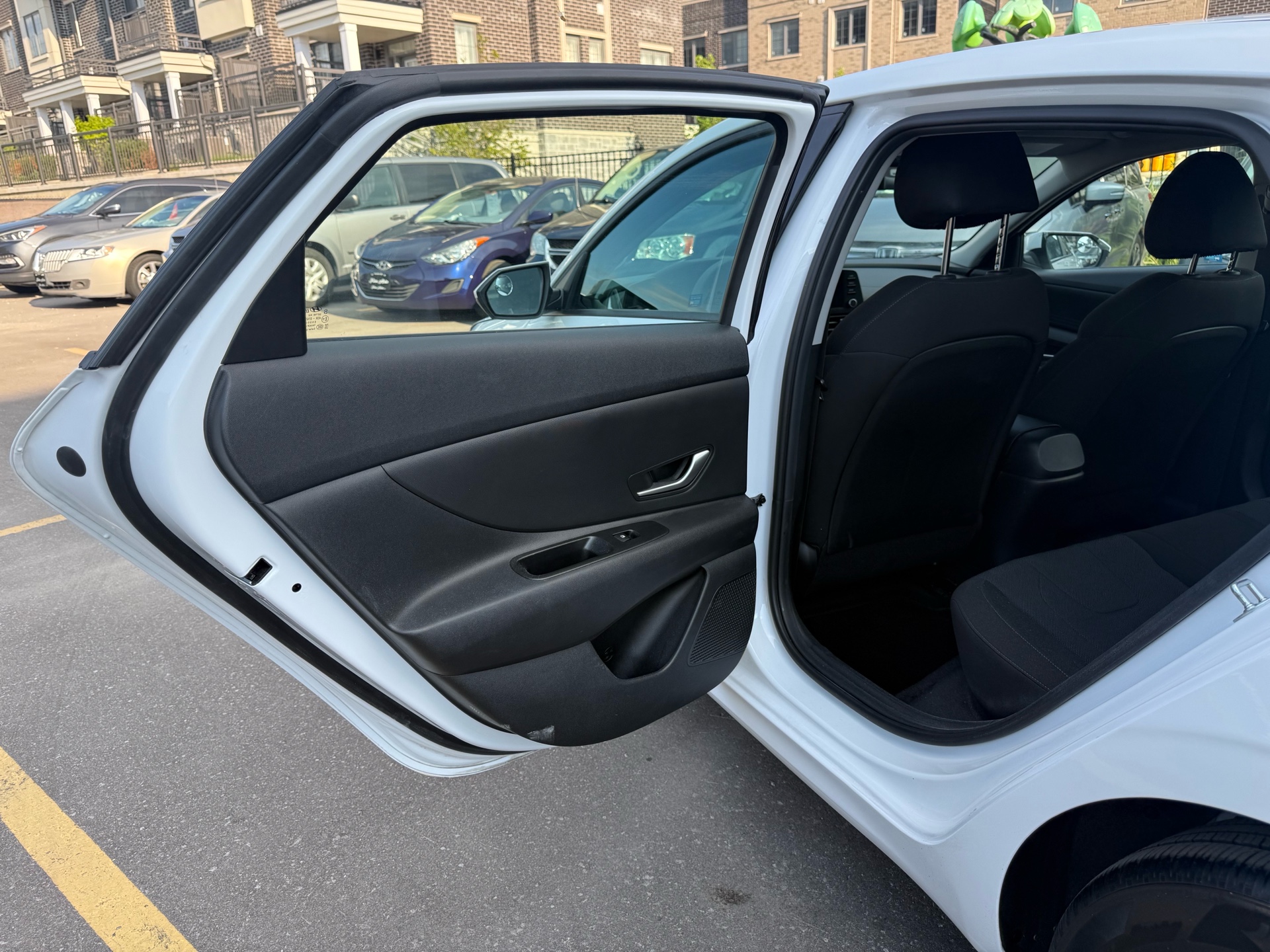 /carage/2023-Hyundai-Elantra-5670540296247364.jpg