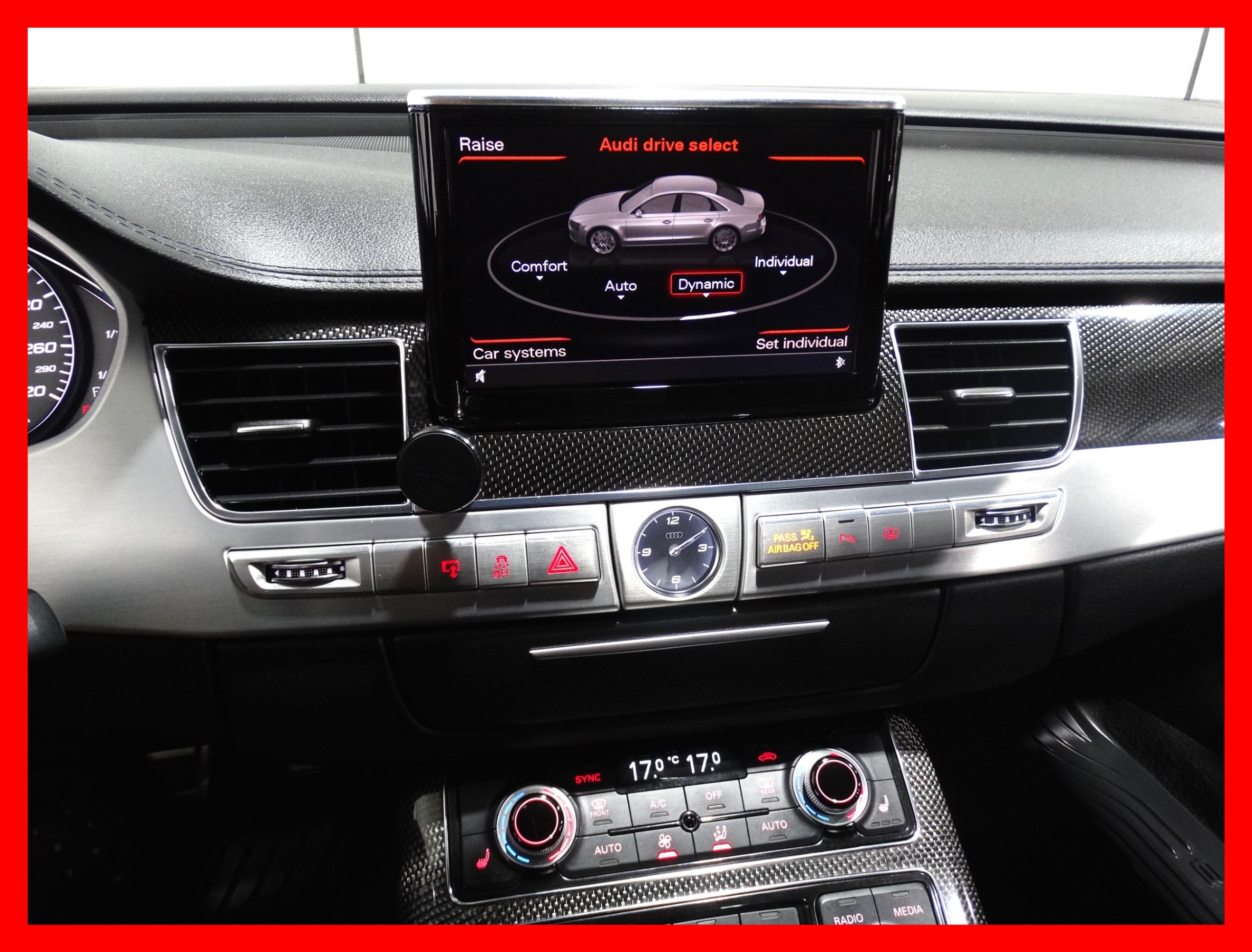 /carconnectiontoronto/2013-Audi-S8-25743734792305295.jpg
