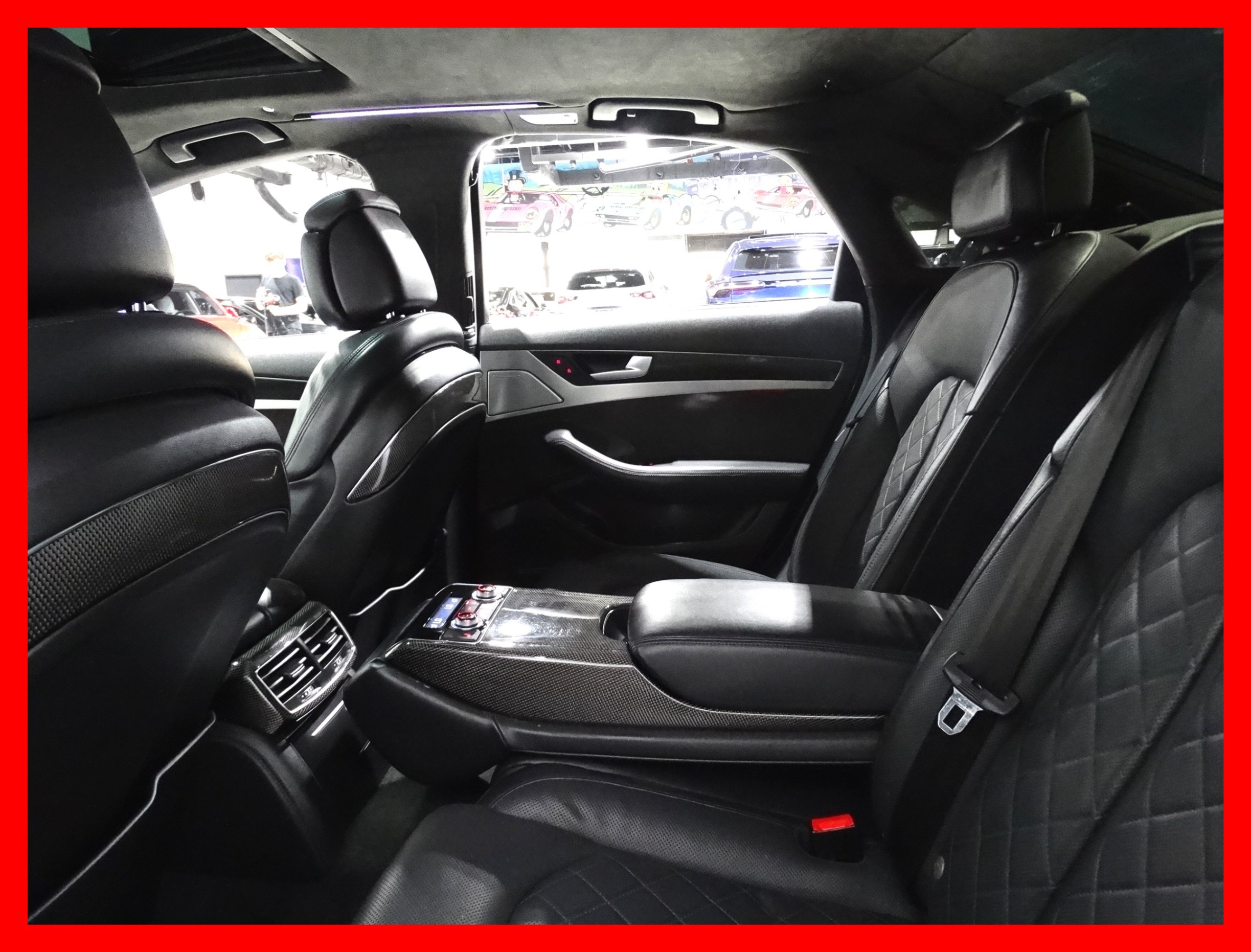 /carconnectiontoronto/2013-Audi-S8-33229743171837667.jpg