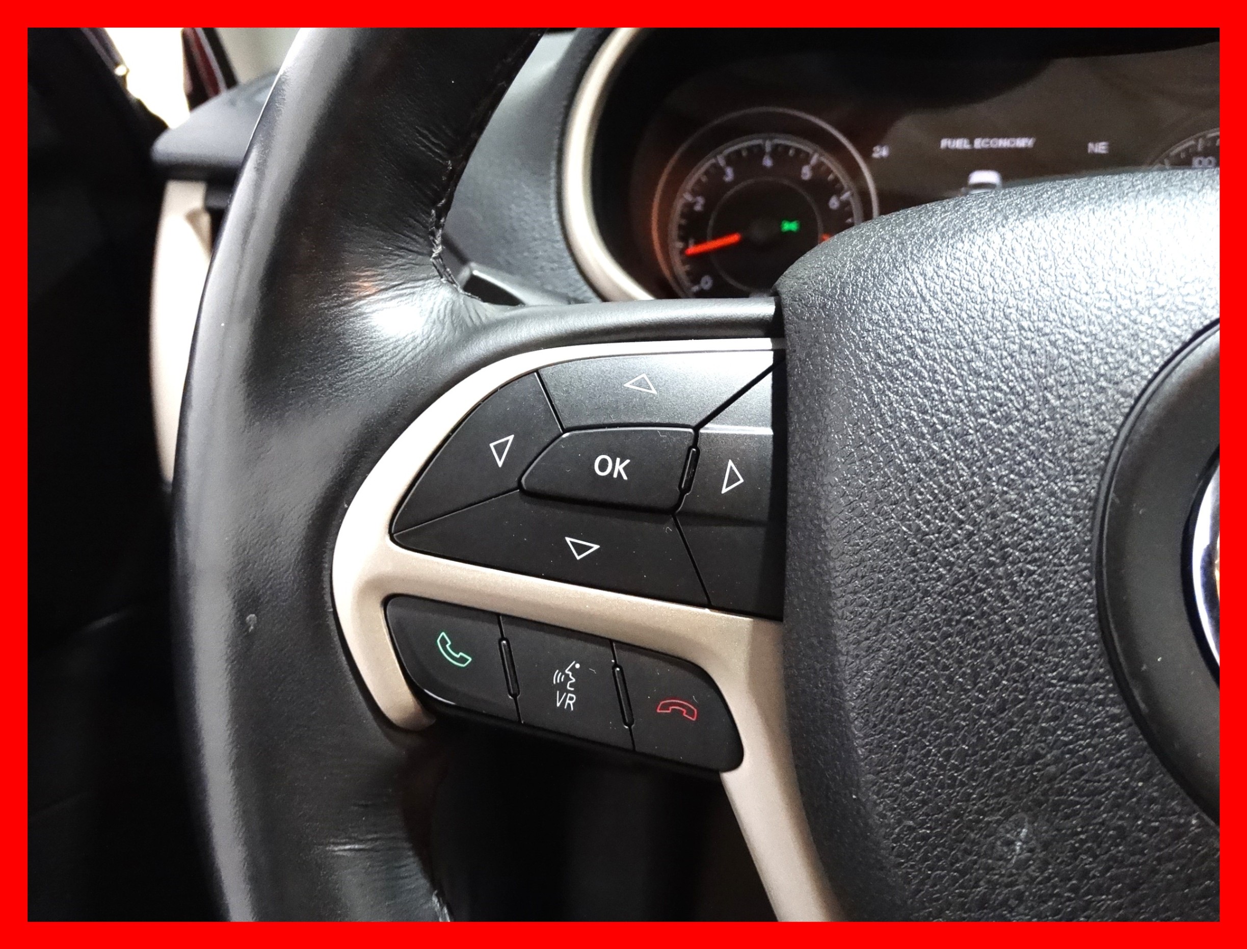 /carconnectiontoronto/2015-Jeep-Cherokee-012771029096269482.jpg
