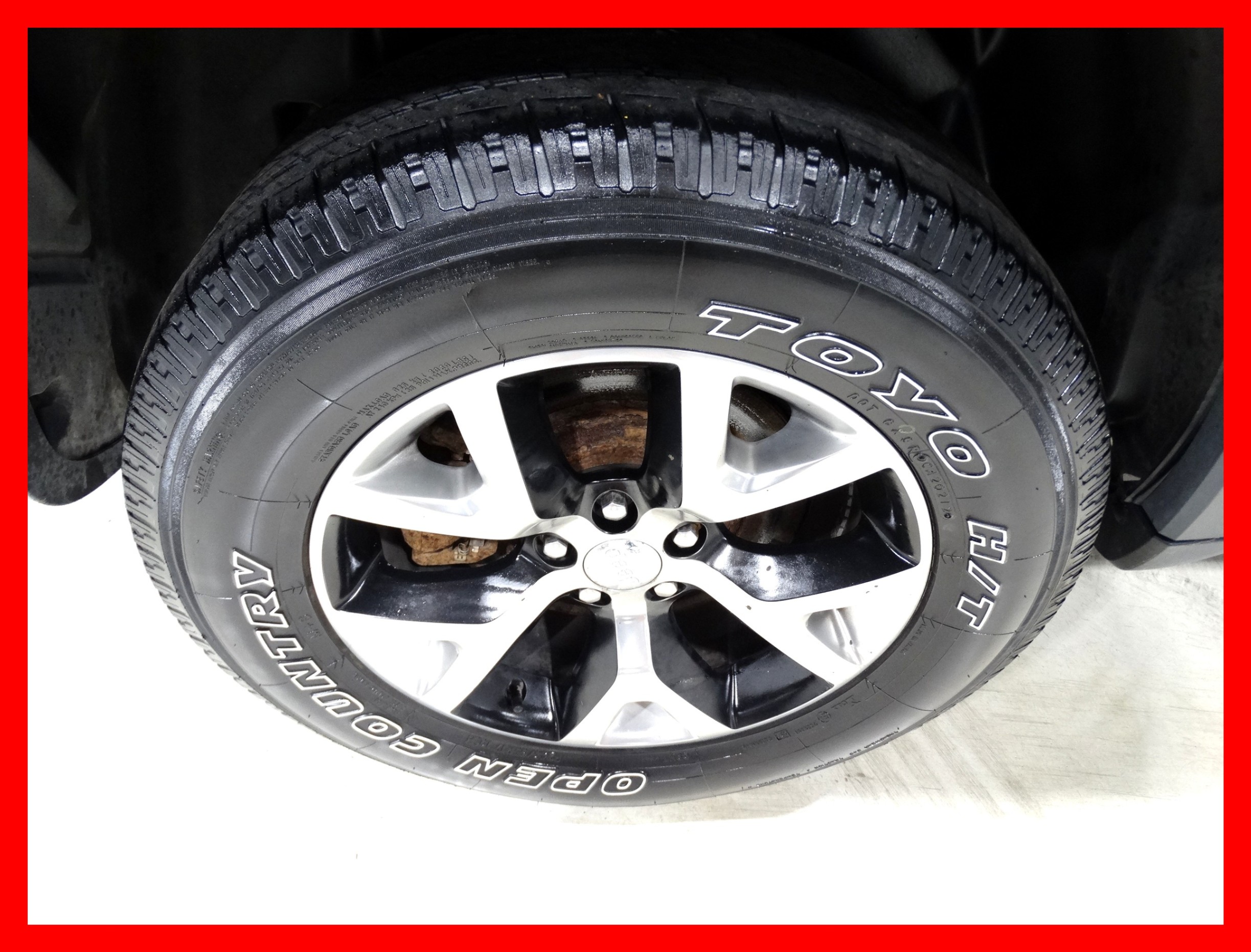 /carconnectiontoronto/2015-Jeep-Cherokee-0503567864076111.jpg