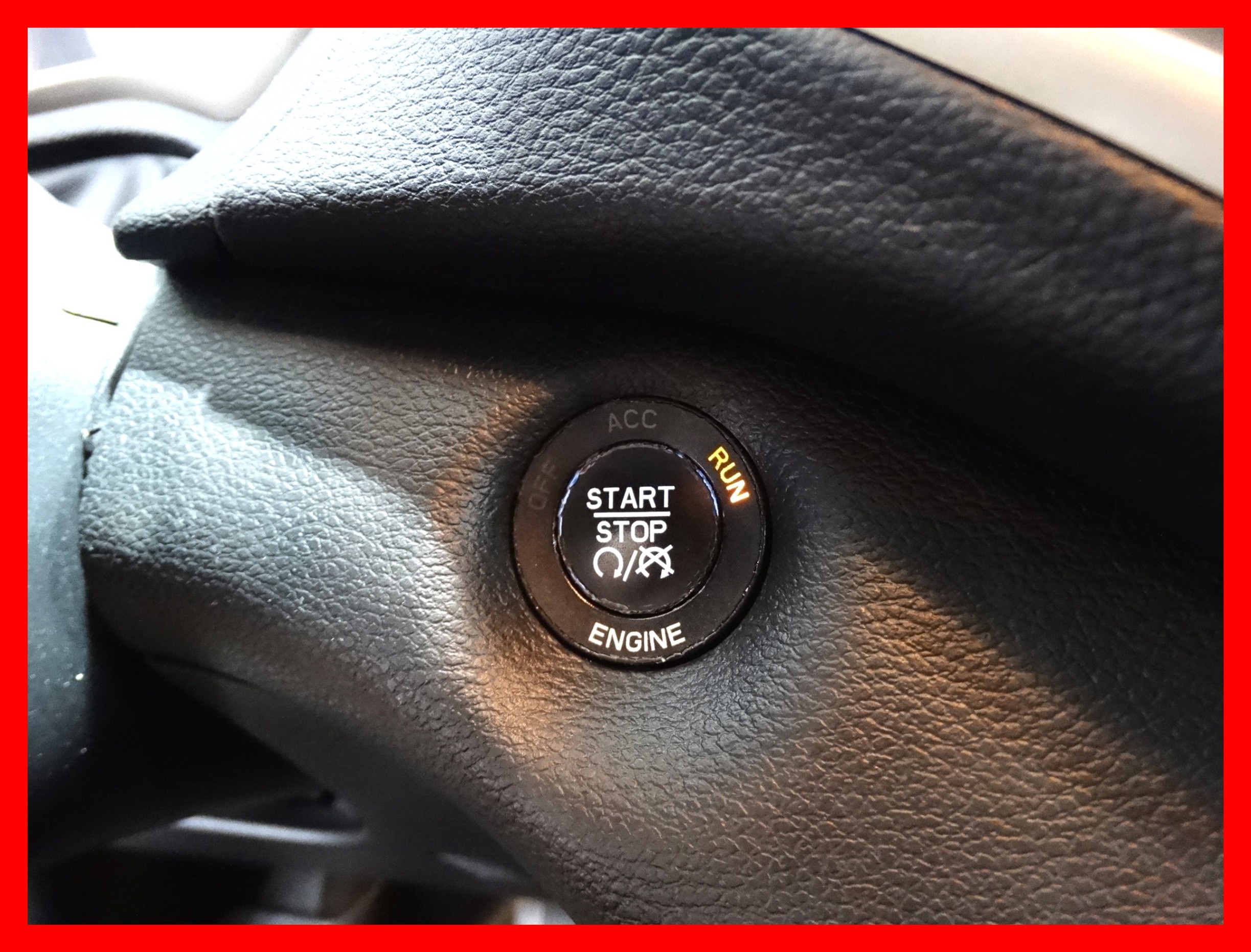 /carconnectiontoronto/2015-Jeep-Cherokee-42221762354175785.jpg