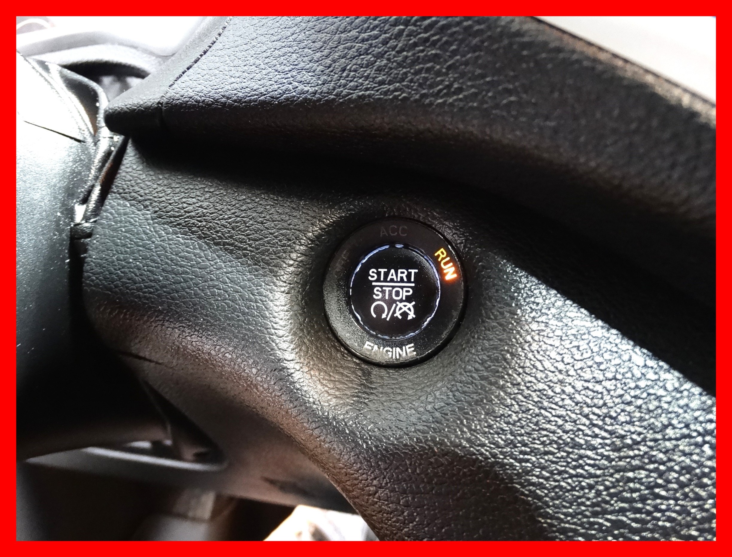 /carconnectiontoronto/2015-Jeep-Cherokee-7698117452968125.jpg
