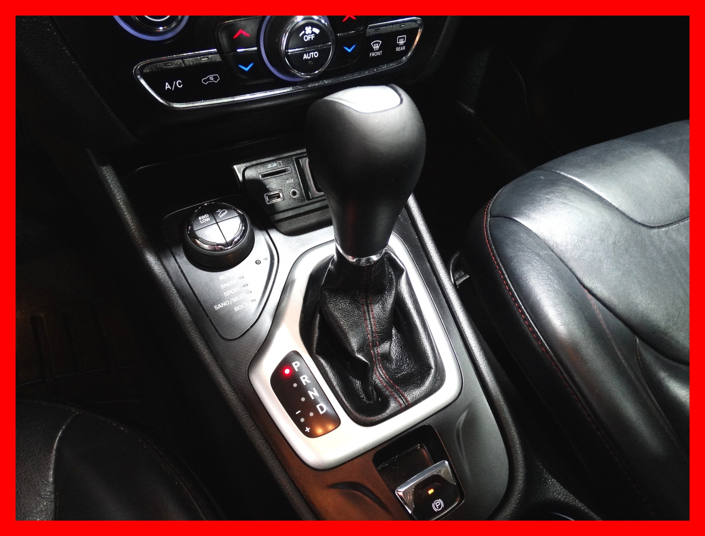 /carconnectiontoronto/2015-Jeep-Cherokee-8102098018645458.jpg