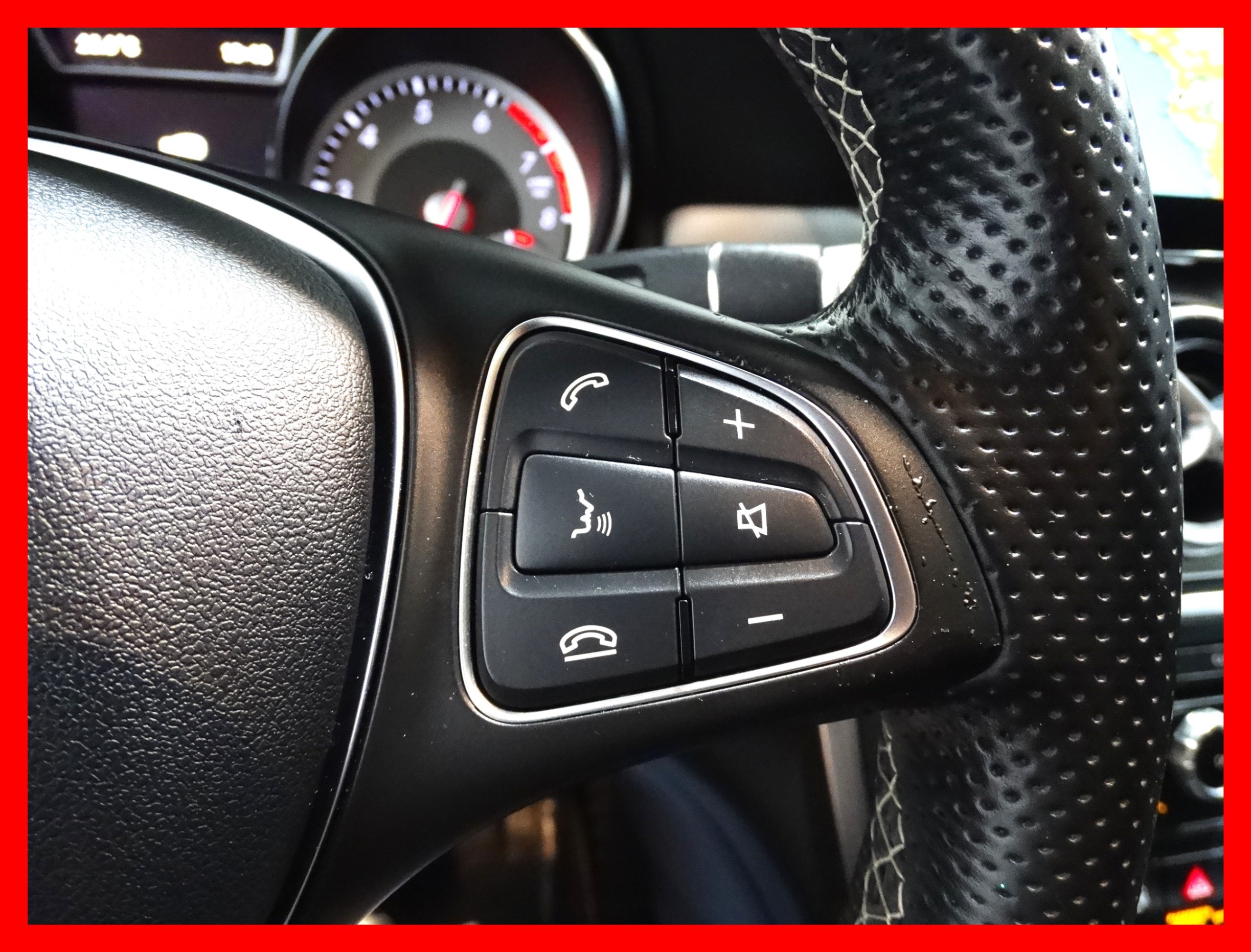 /carconnectiontoronto/2015-Mercedes-Benz-CLA-Class-08807441165197405.jpg