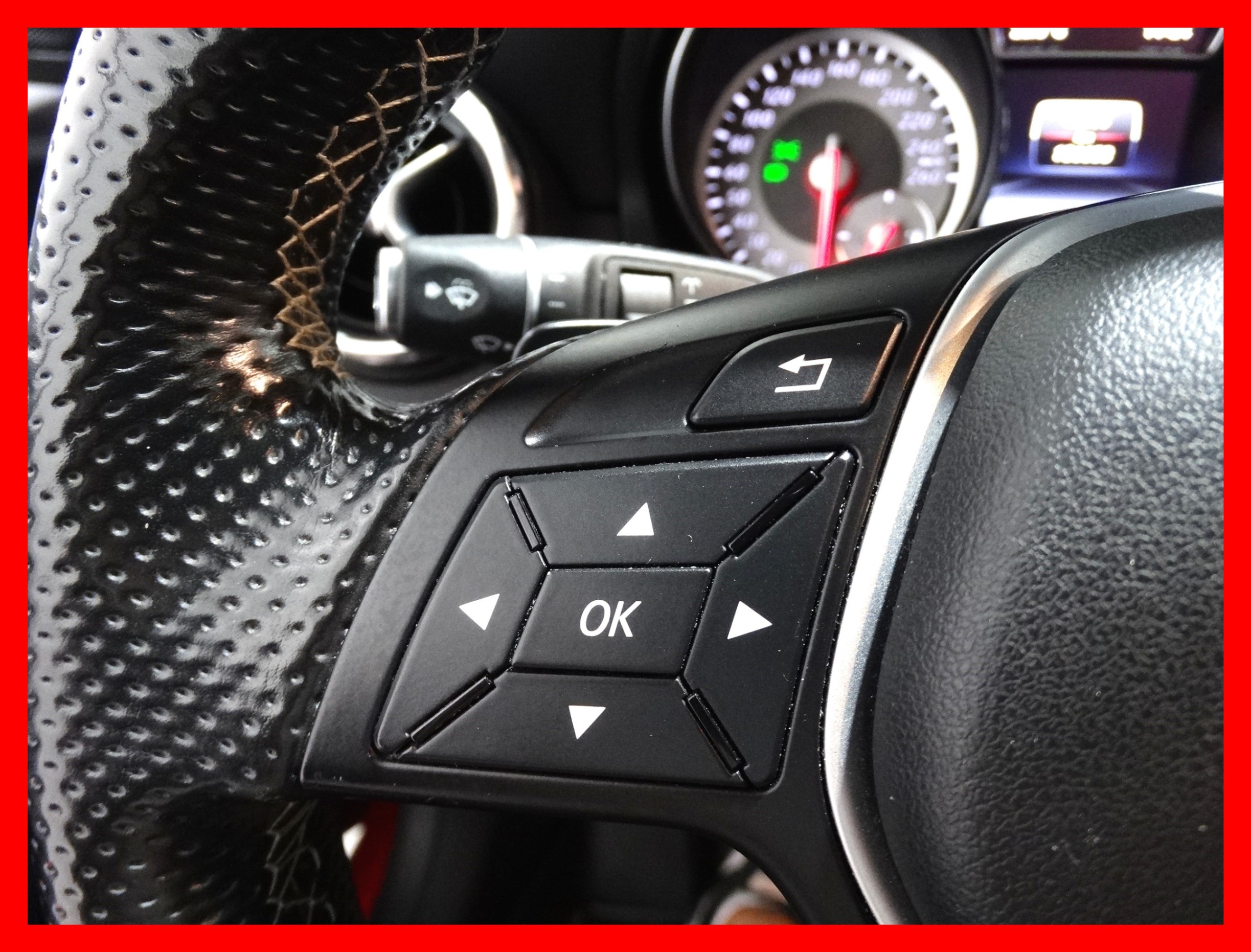 /carconnectiontoronto/2015-Mercedes-Benz-GLA-Class-6536647149661485.jpg