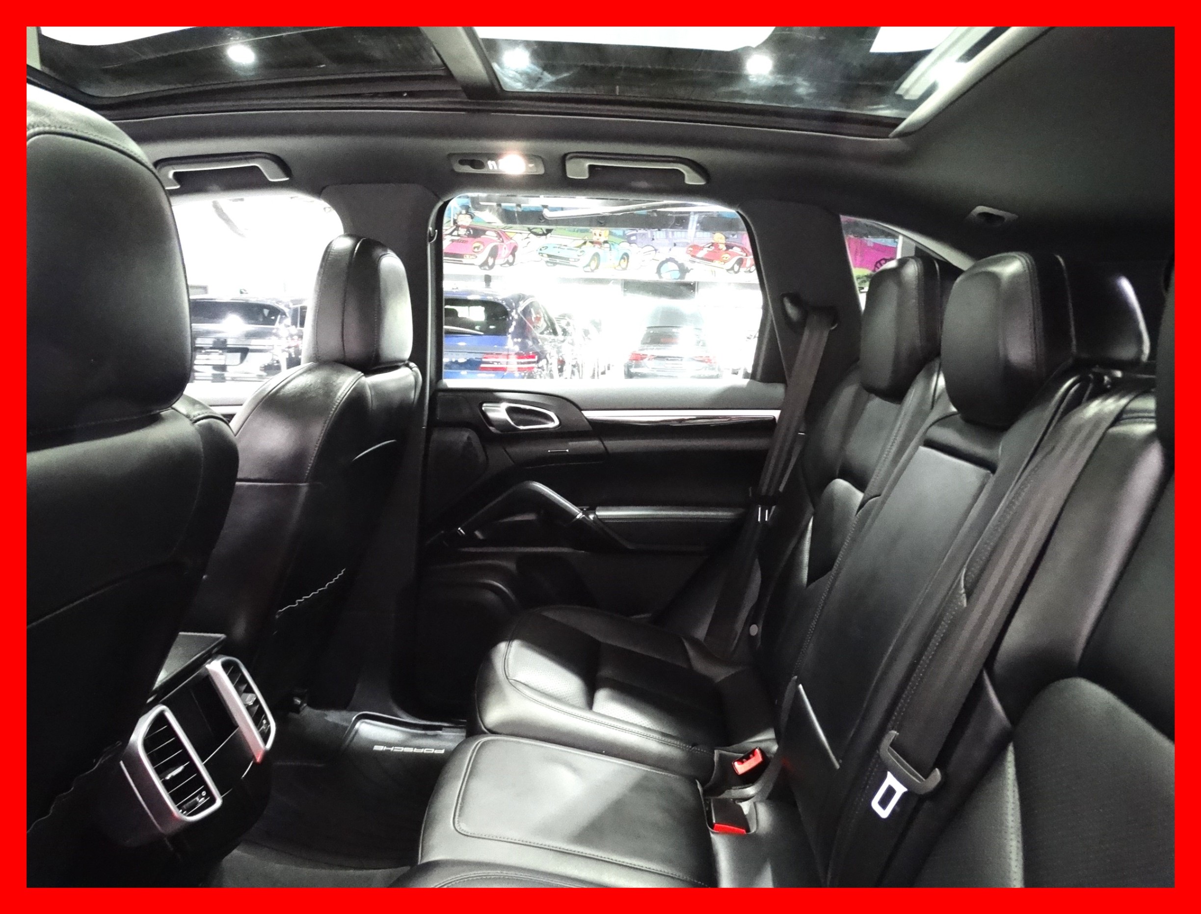 /carconnectiontoronto/2016-Porsche-Cayenne-036123411902549085.jpg