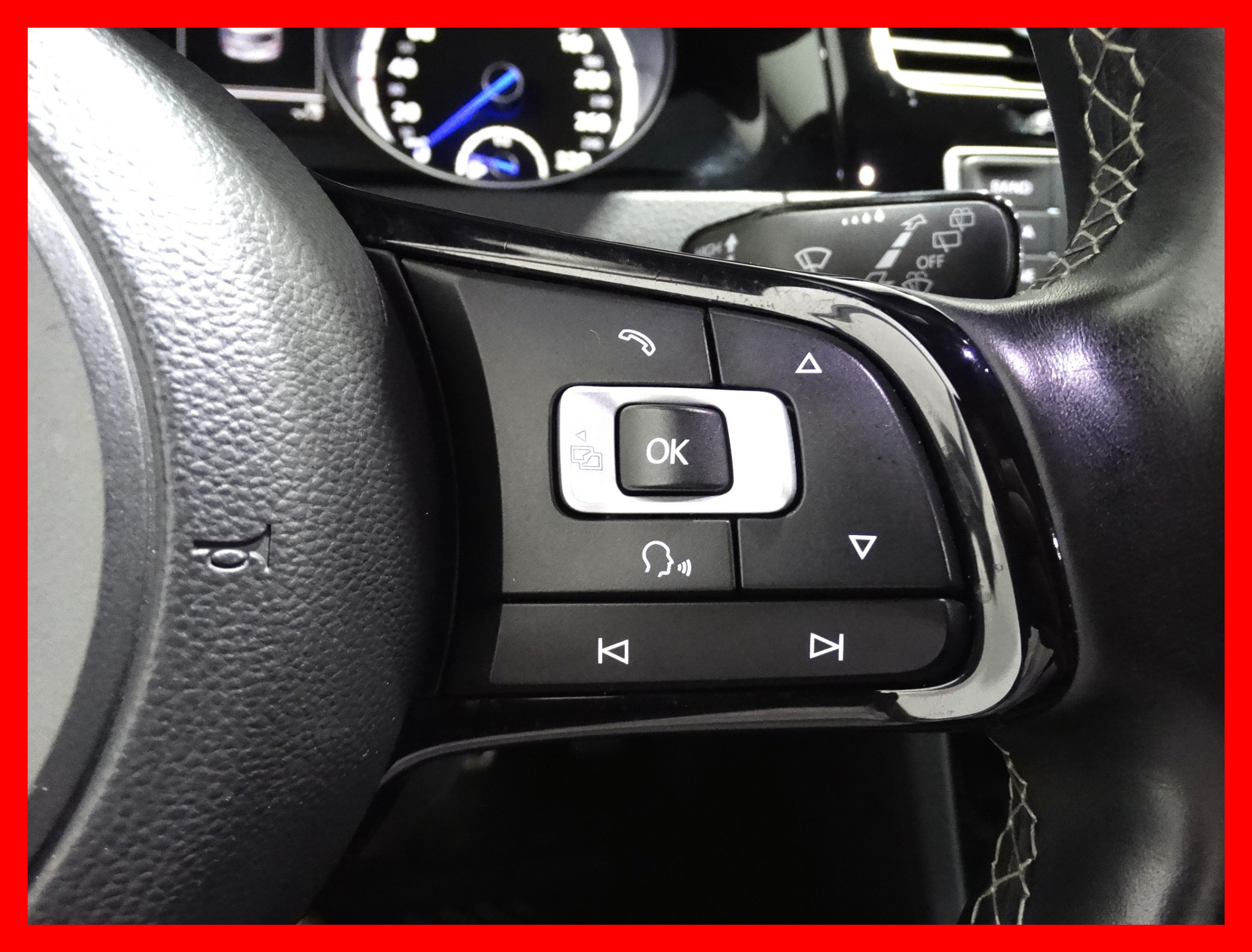 /carconnectiontoronto/2016-Volkswagen-GolfR-9355678955253128.jpg