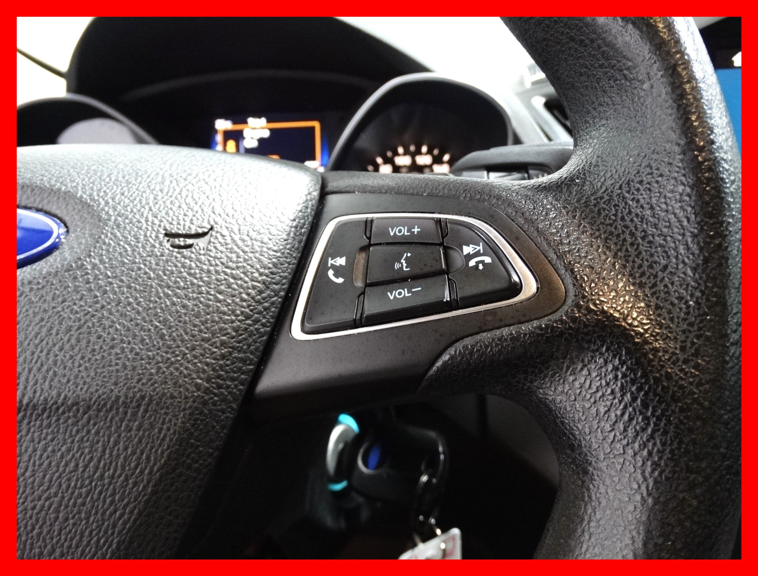 /carconnectiontoronto/2017-Ford-Escape-1638120876550726.jpg