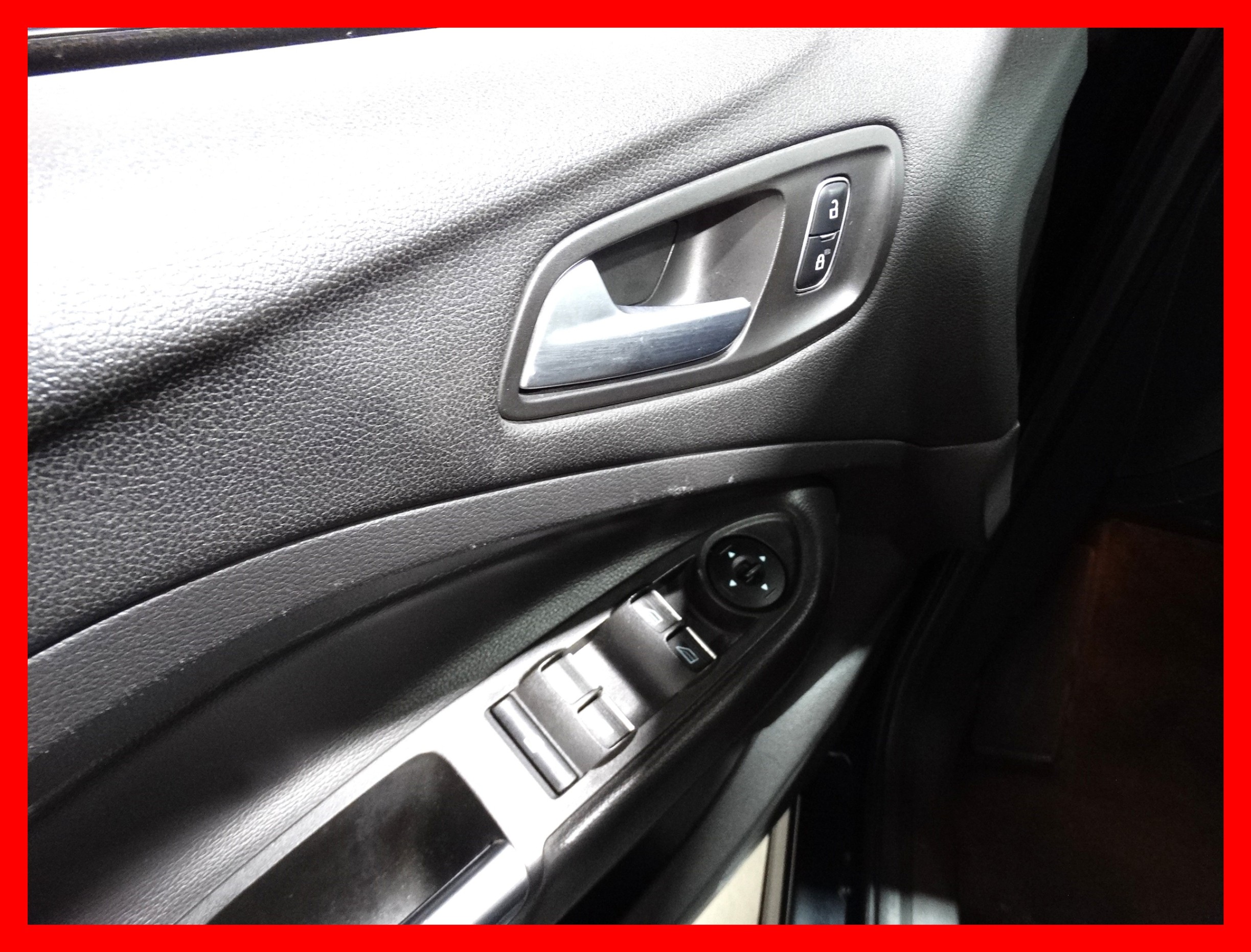 /carconnectiontoronto/2017-Ford-Escape-9770367538070164.jpg