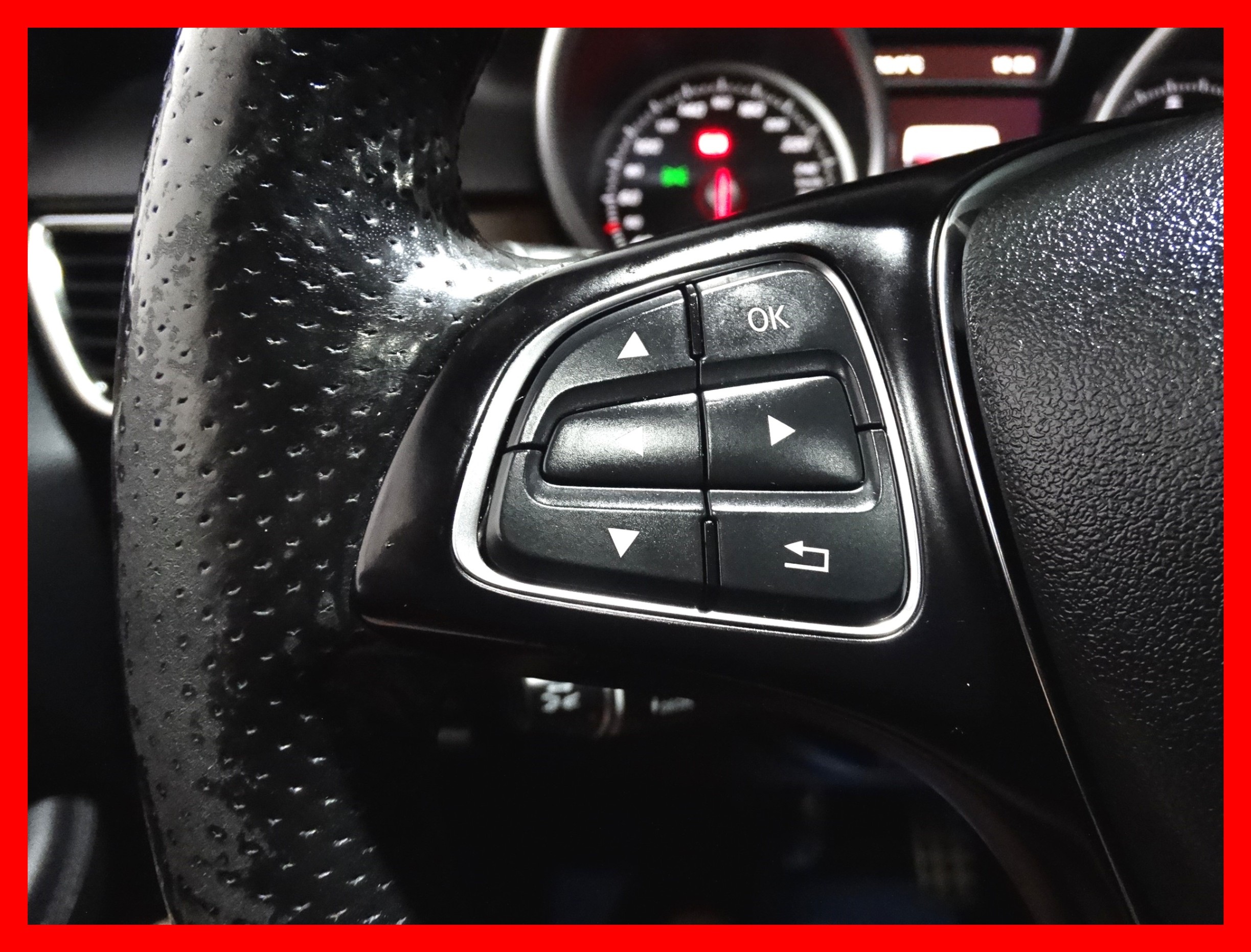 /carconnectiontoronto/2017-Mercedes-Benz-GLE-Class-8898987046124369.jpg