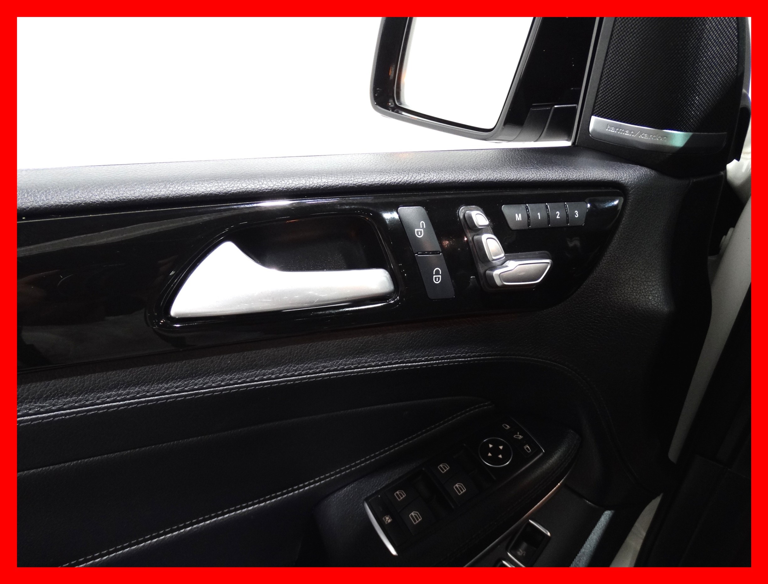 /carconnectiontoronto/2017-Mercedes-Benz-GLS-Class-8997190107892601.jpg