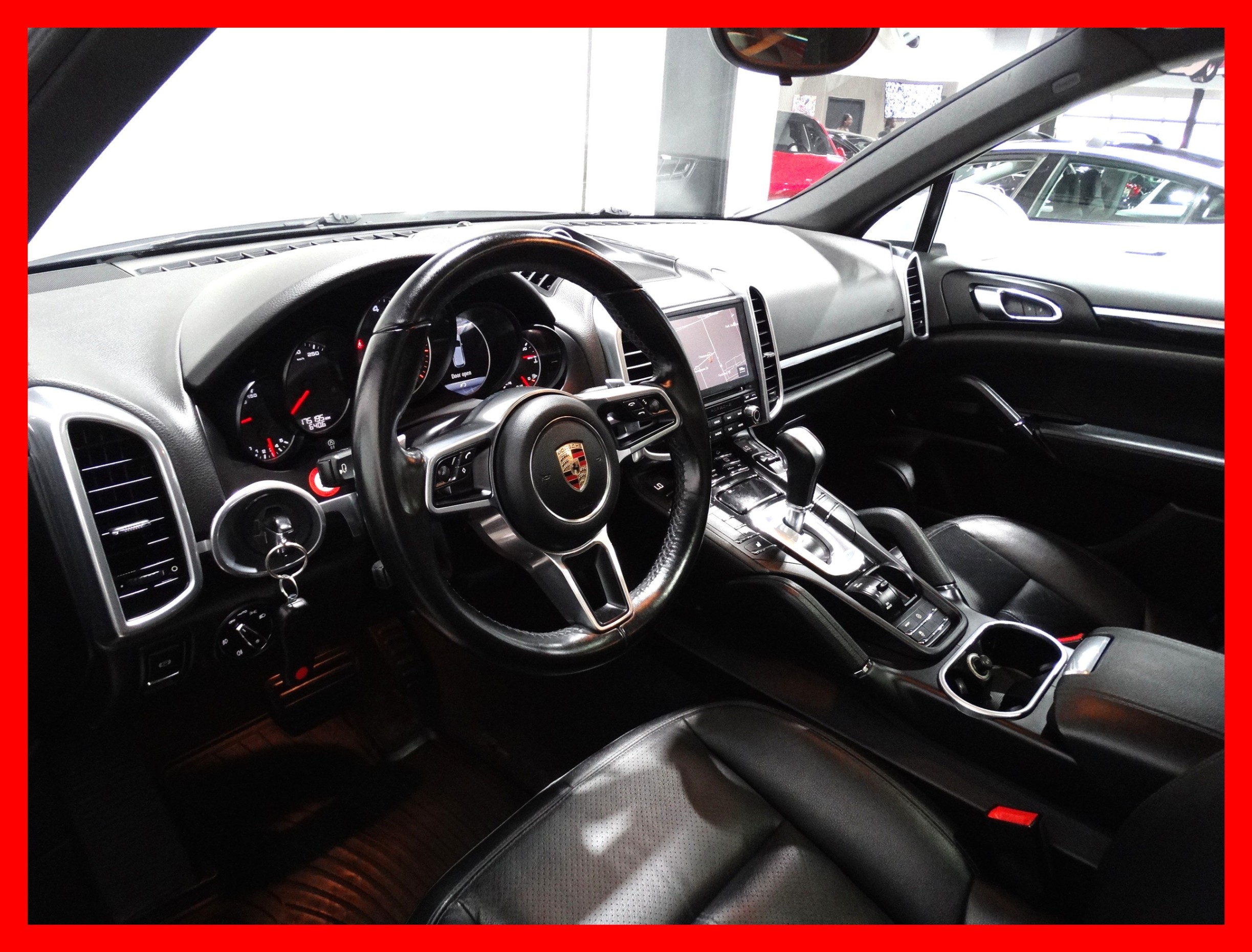 /carconnectiontoronto/2017-Porsche-Cayenne-9726905213687118.jpg