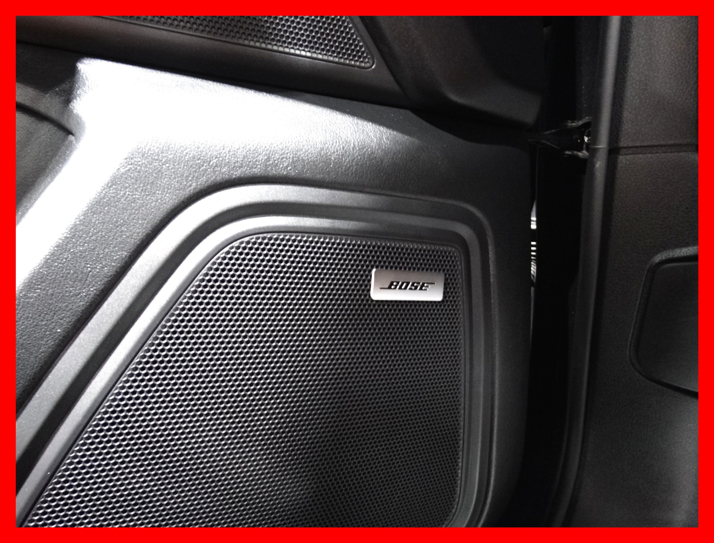 /carconnectiontoronto/2017-Porsche-Macan-23728488814742454.jpg