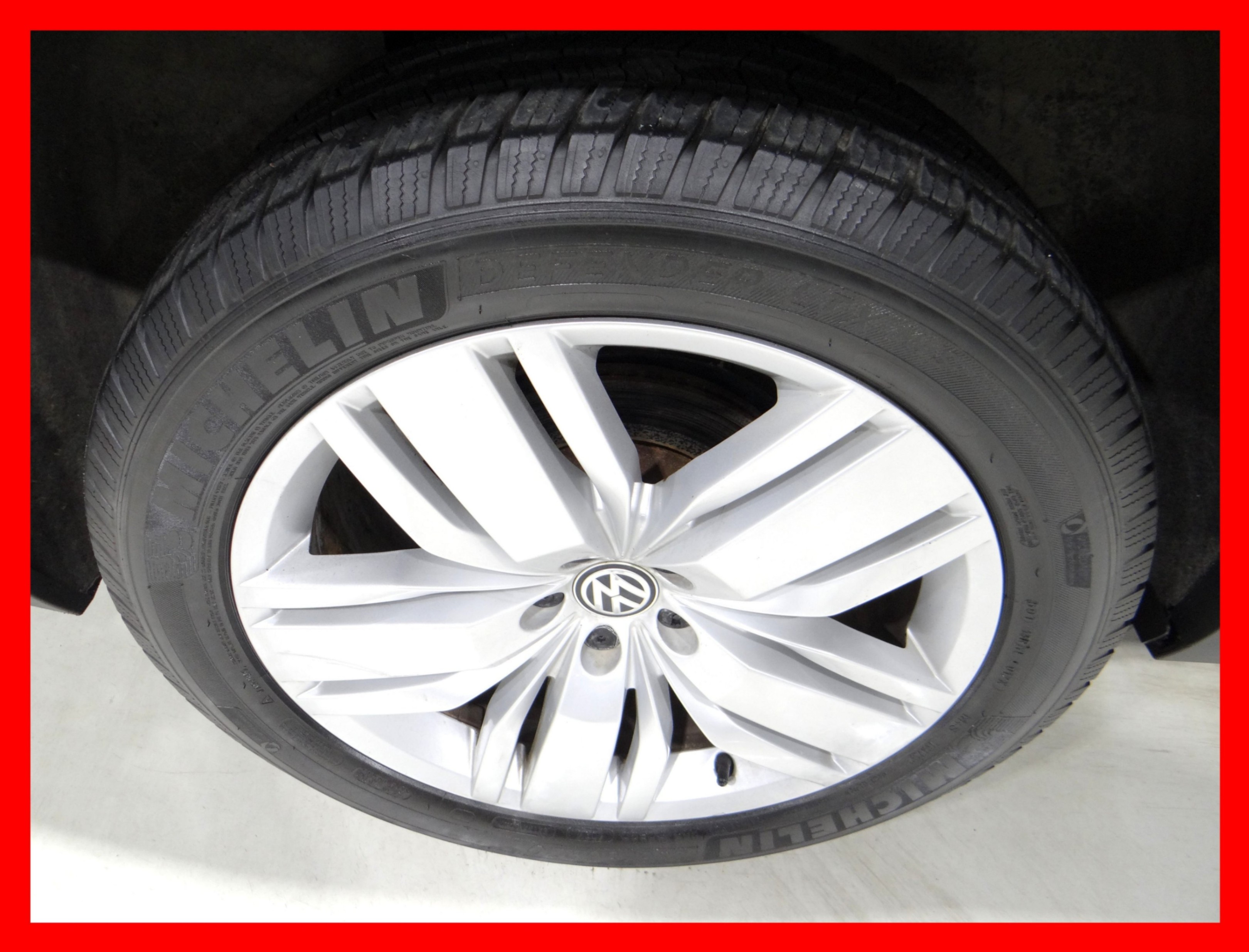 /carconnectiontoronto/2018-Volkswagen-Atlas-49432729690749877.jpg