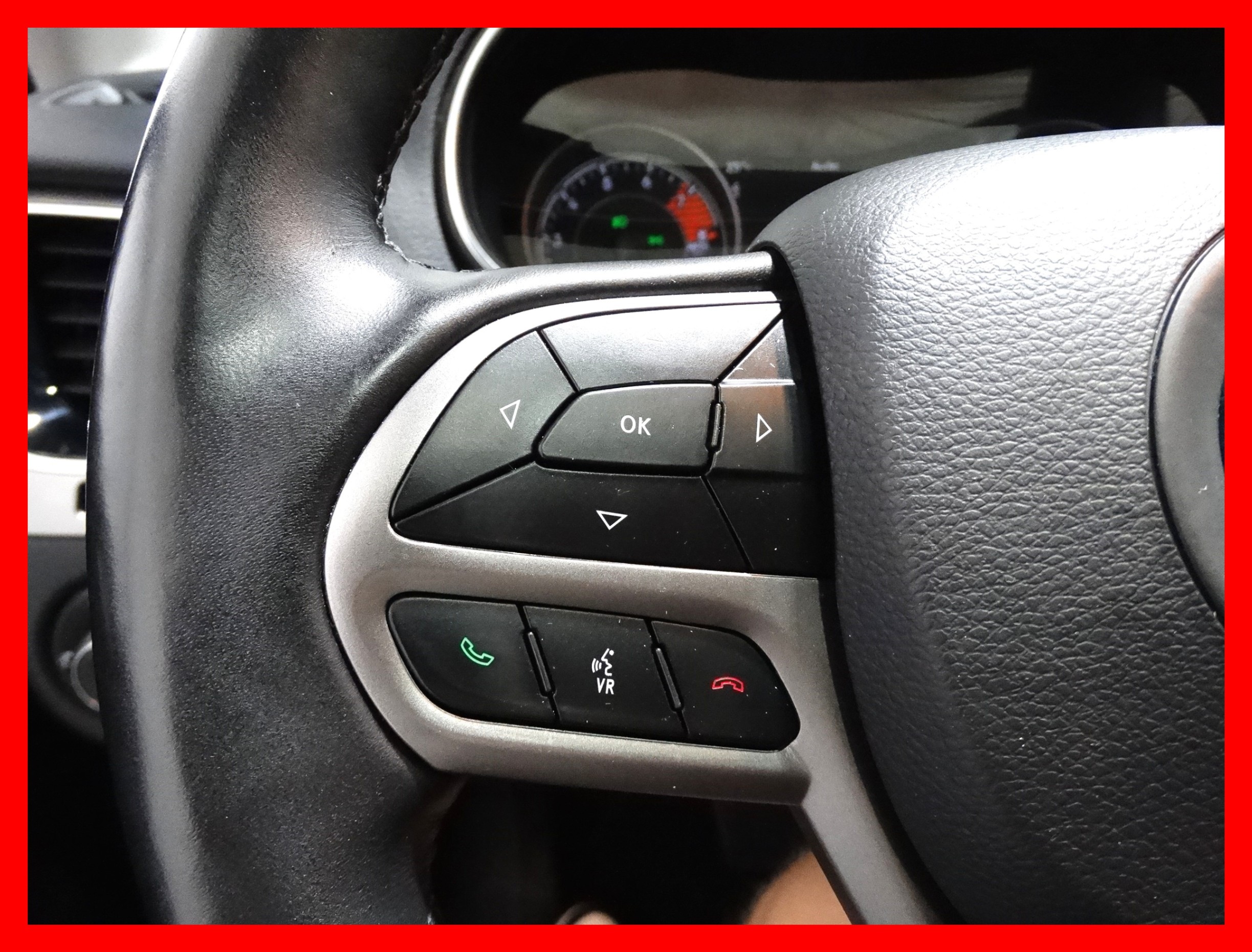 /carconnectiontoronto/2019-Jeep-Cherokee-4606745655643214.jpg