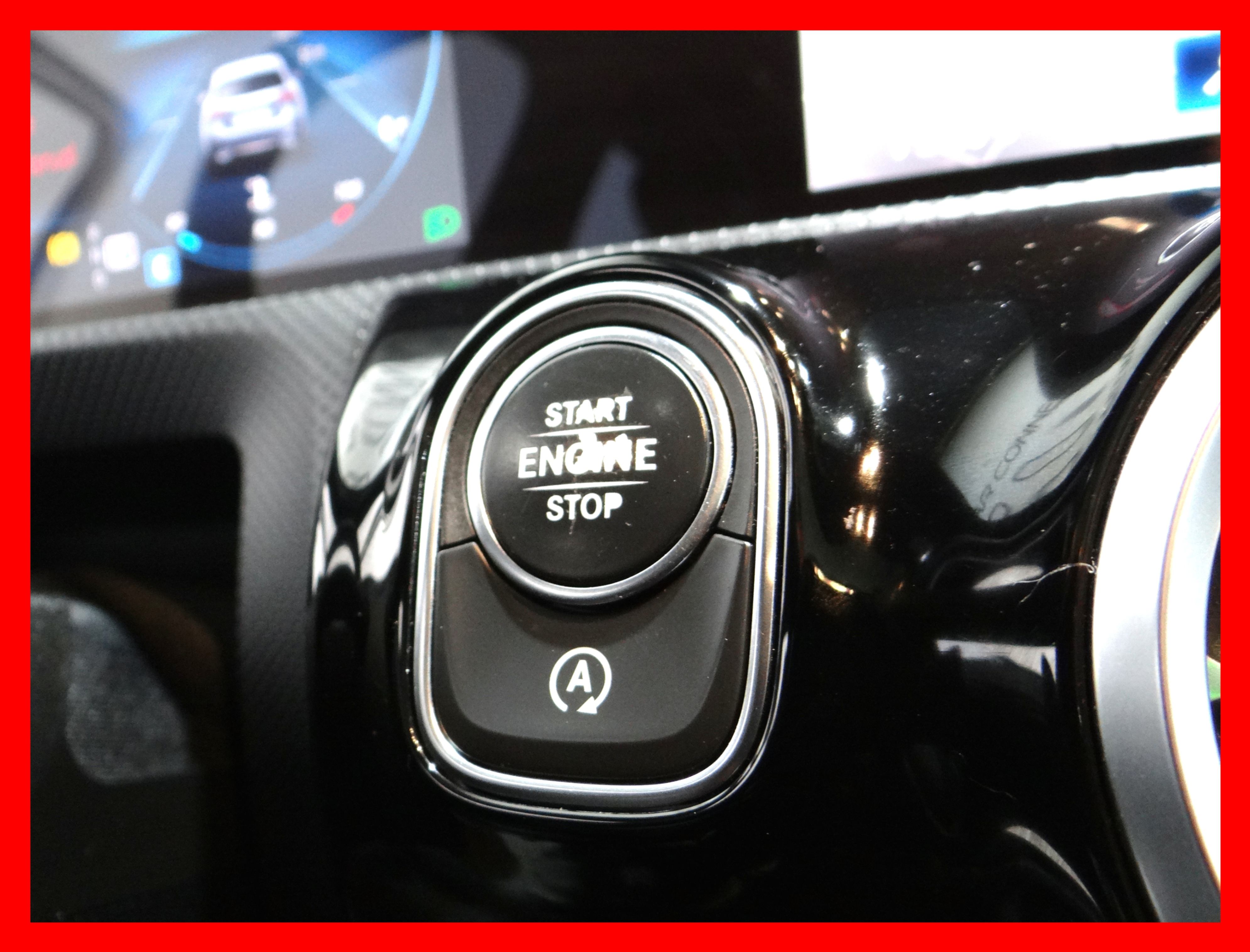 /carconnectiontoronto/2019-Mercedes-Benz-A-Class-008554584222050243.jpg
