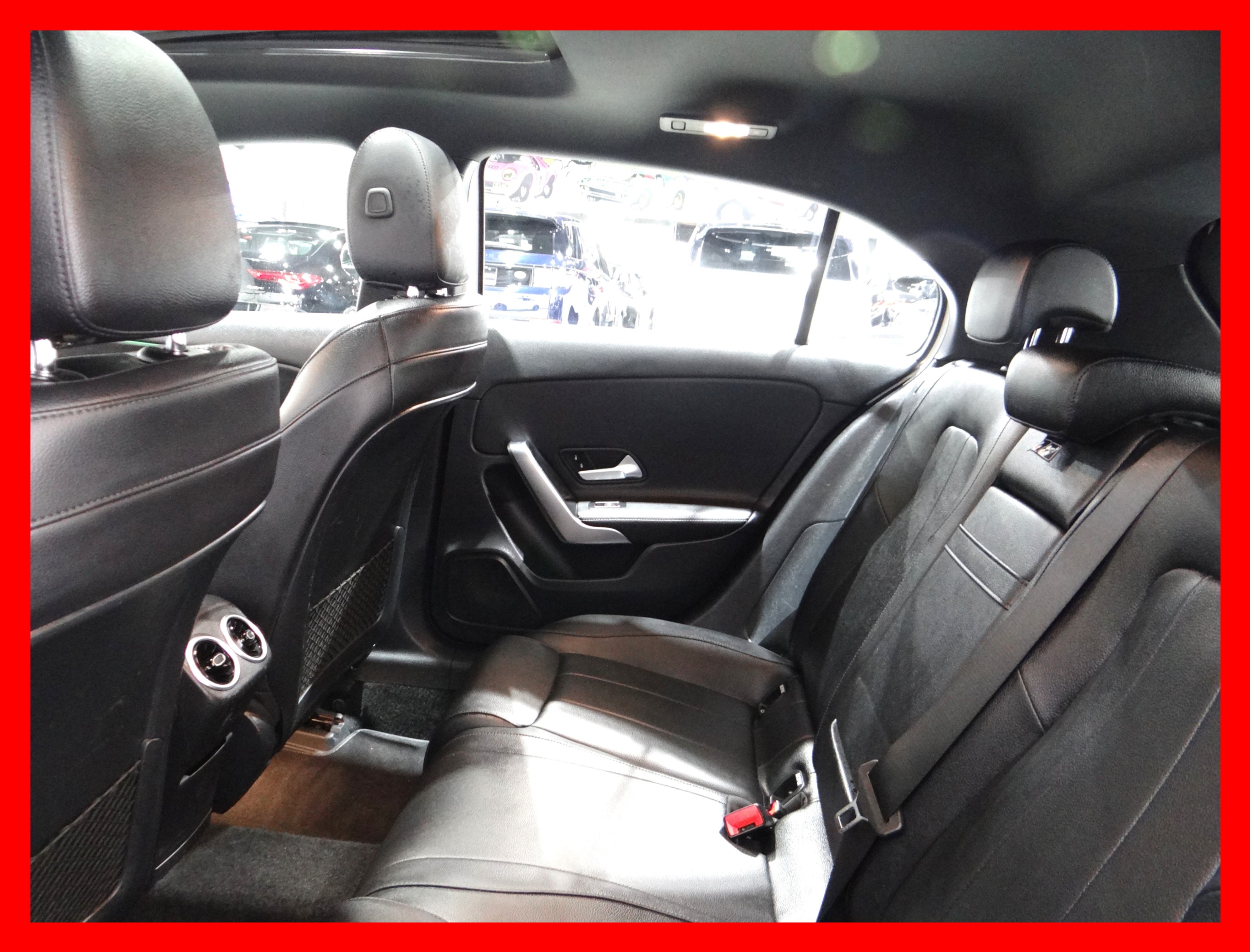/carconnectiontoronto/2019-Mercedes-Benz-A-Class-07065483942374318.jpg