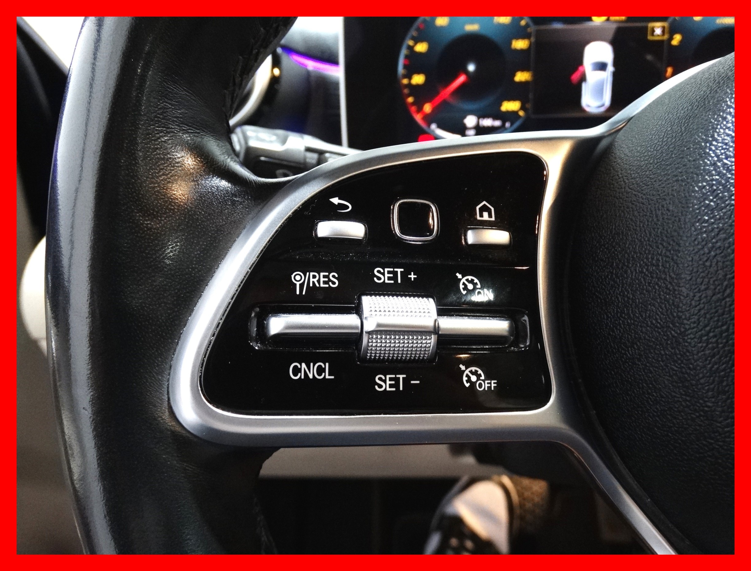 /carconnectiontoronto/2019-Mercedes-Benz-A-Class-4536140738914436.jpg