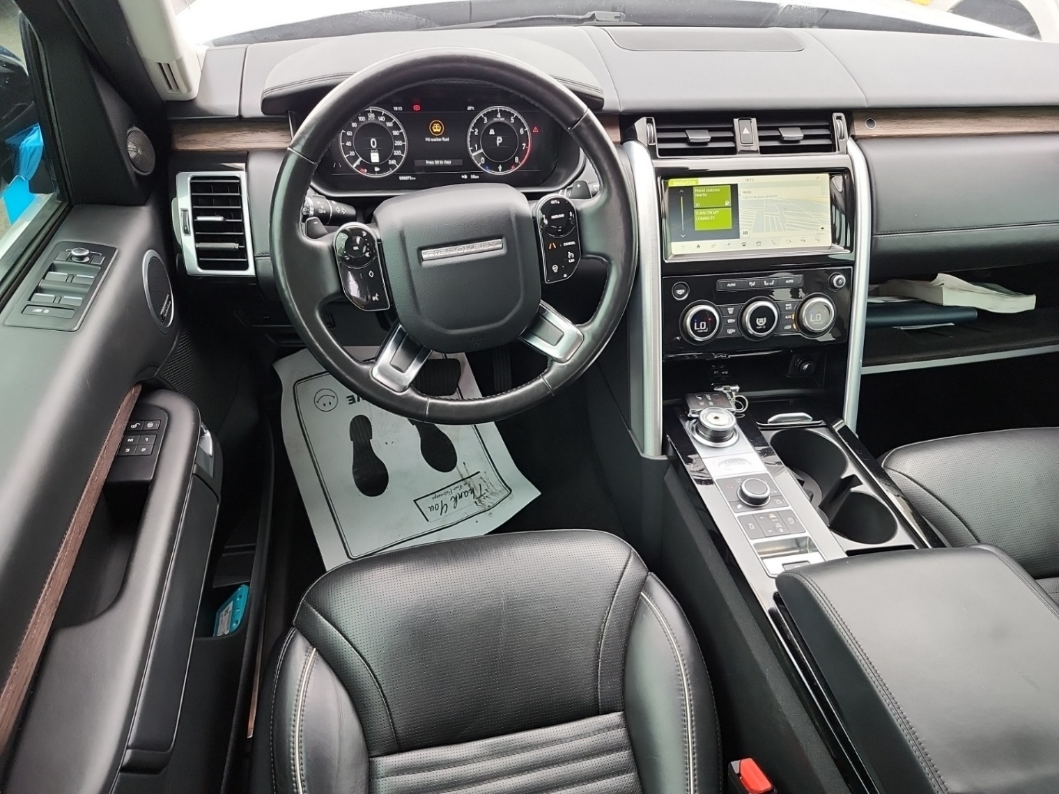/carconnectiontoronto/2020-LandRover-Discovery-460243231916158.jpg