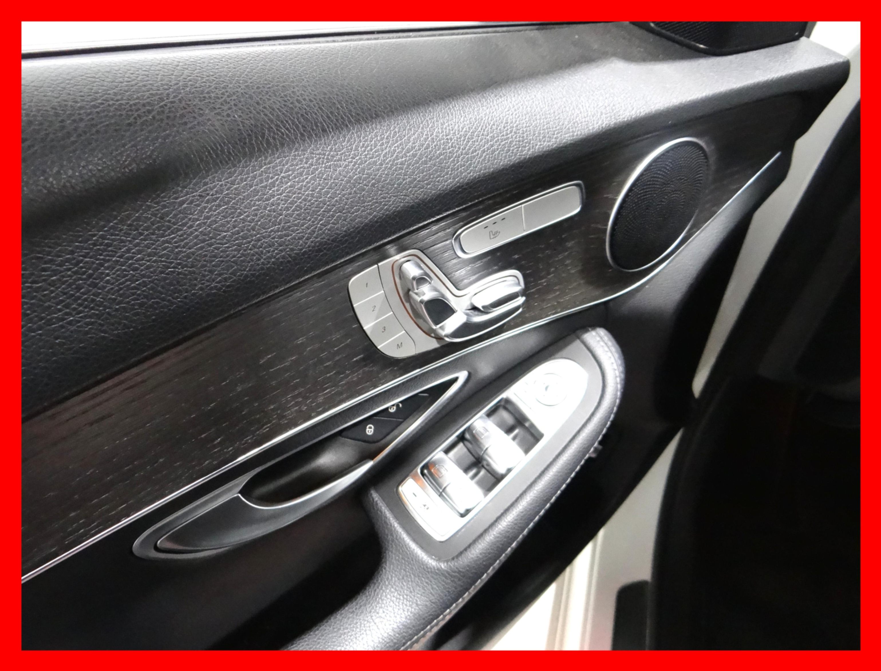 /carconnectiontoronto/2020-Mercedes-Benz-C-Class-6252078899442277.jpg