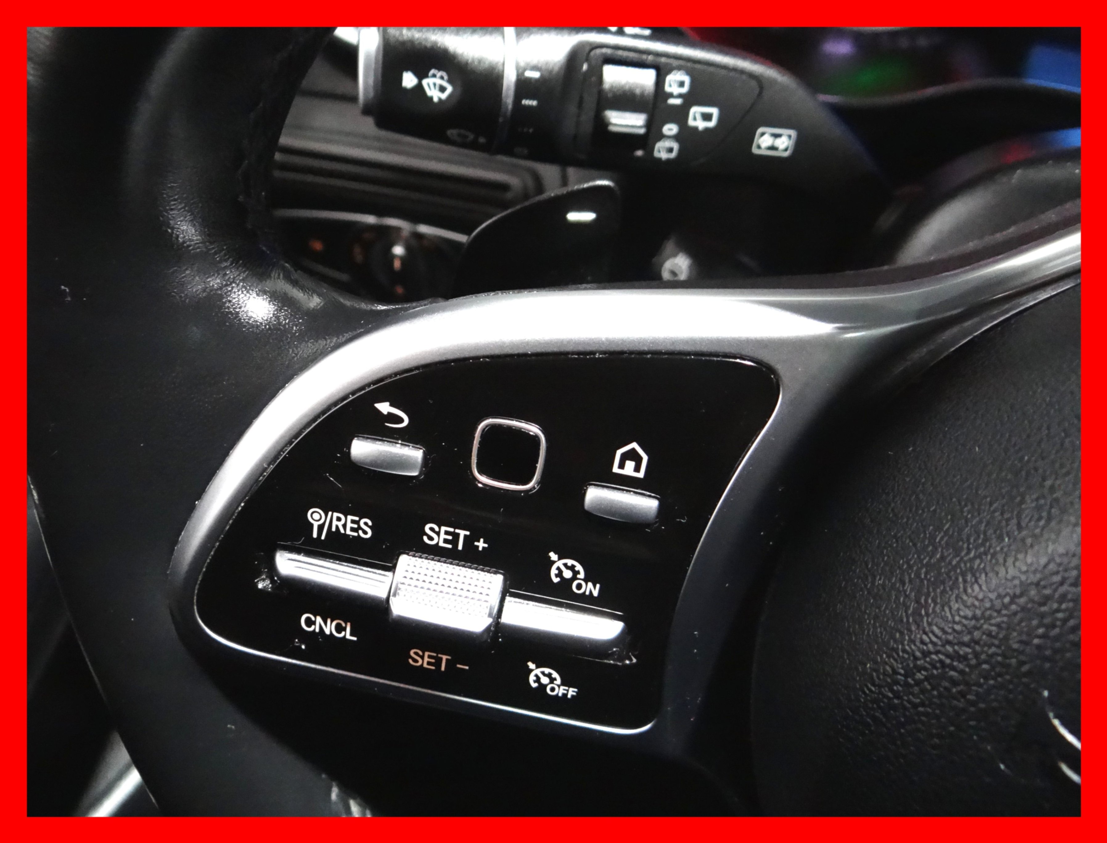 /carconnectiontoronto/2020-Mercedes-Benz-GLC-Class-12093723811503887.jpg