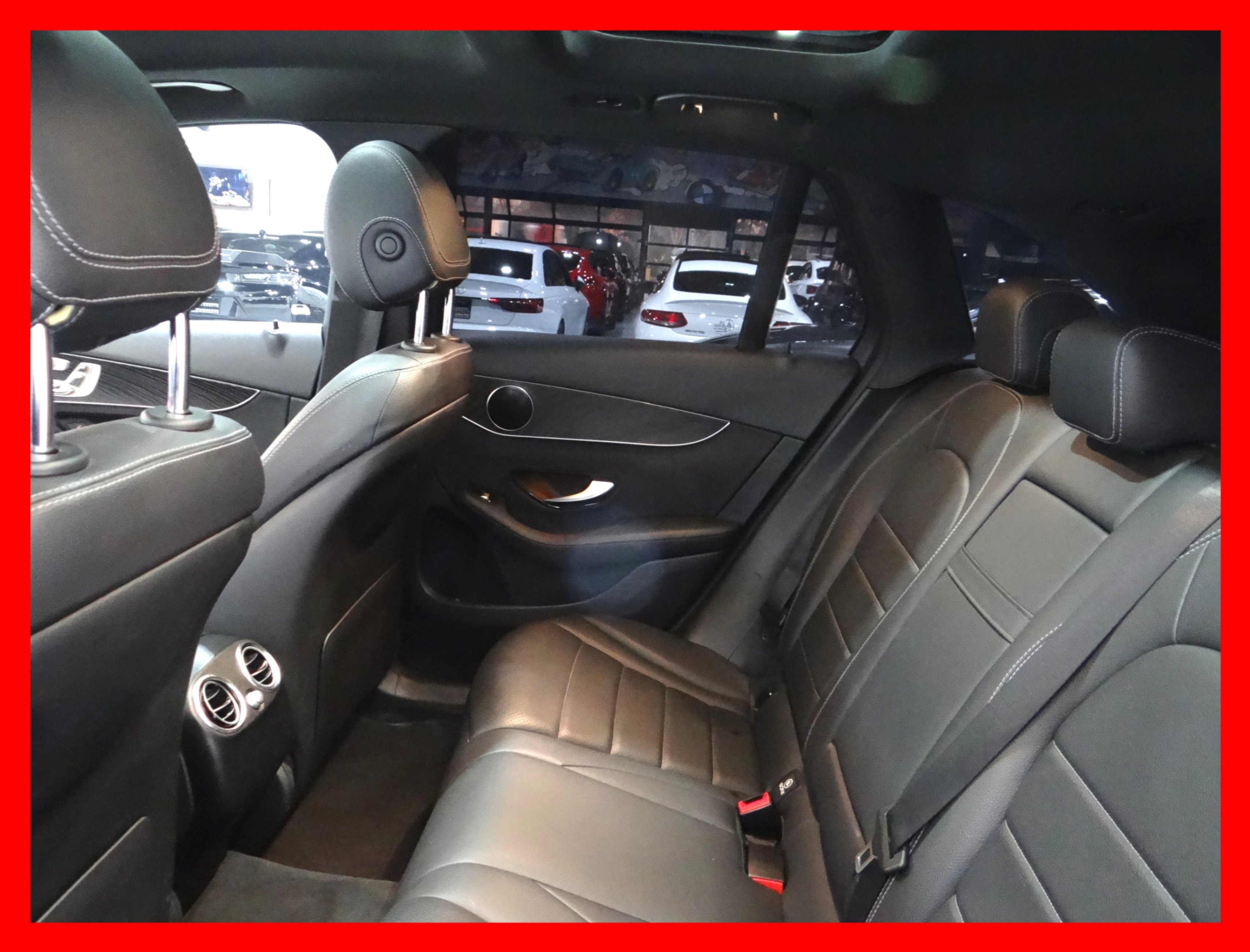 /carconnectiontoronto/2020-Mercedes-Benz-GLC-Class-25186944565971725.jpg