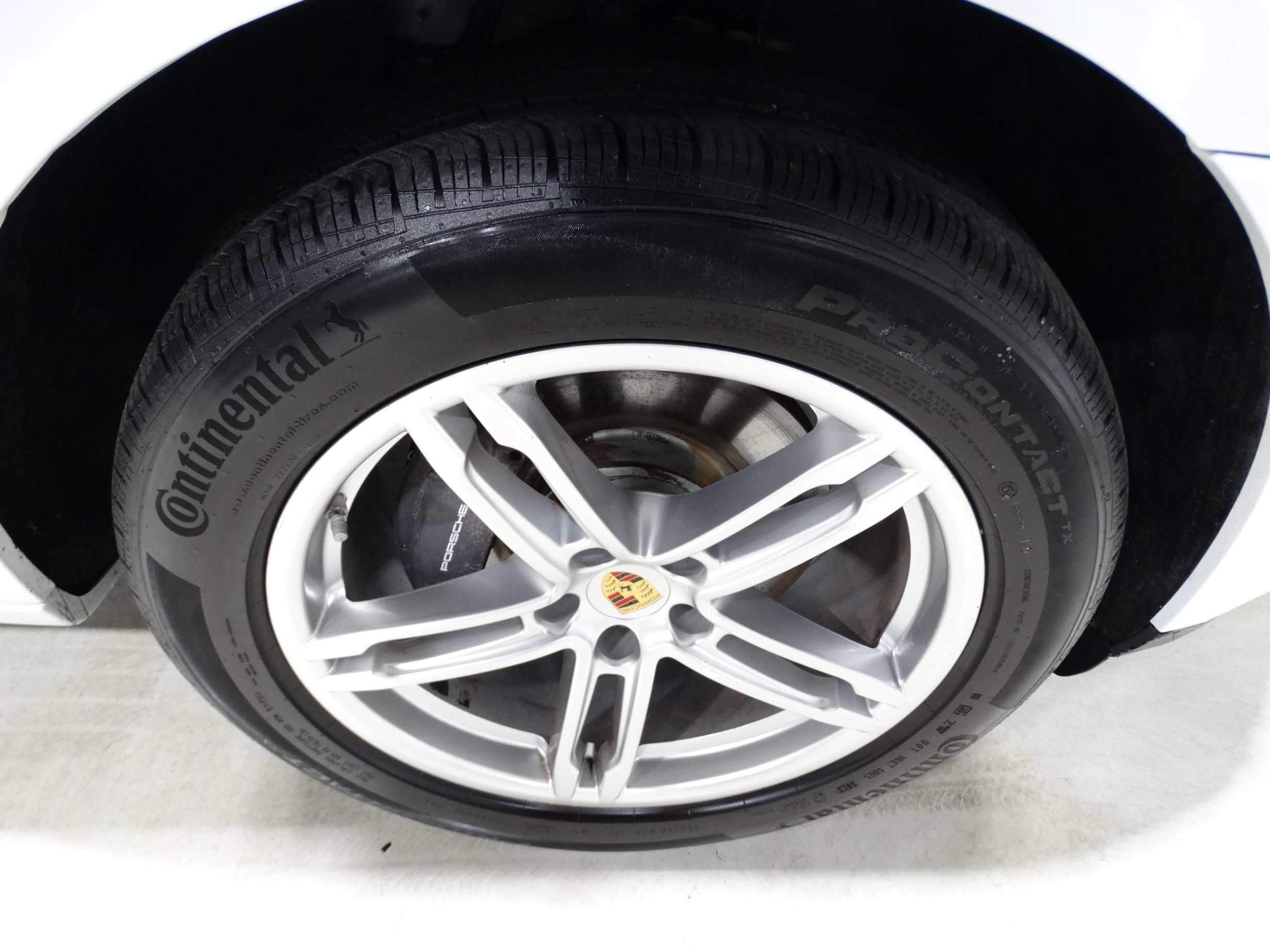 /carconnectiontoronto/2020-Porsche-Macan-33877712010591354.jpg