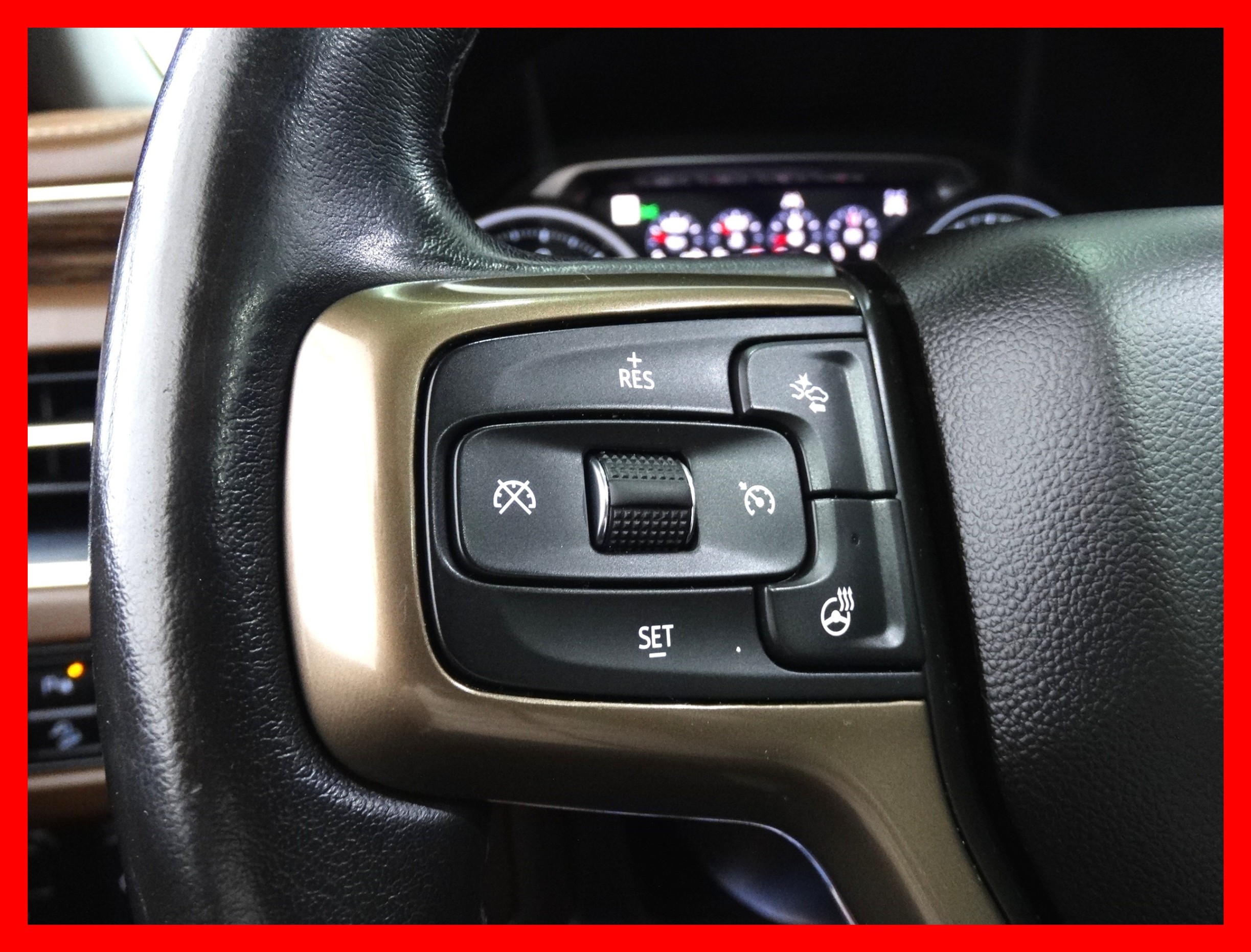 /carconnectiontoronto/2021-Chevrolet-Tahoe-39338858170981394.jpg