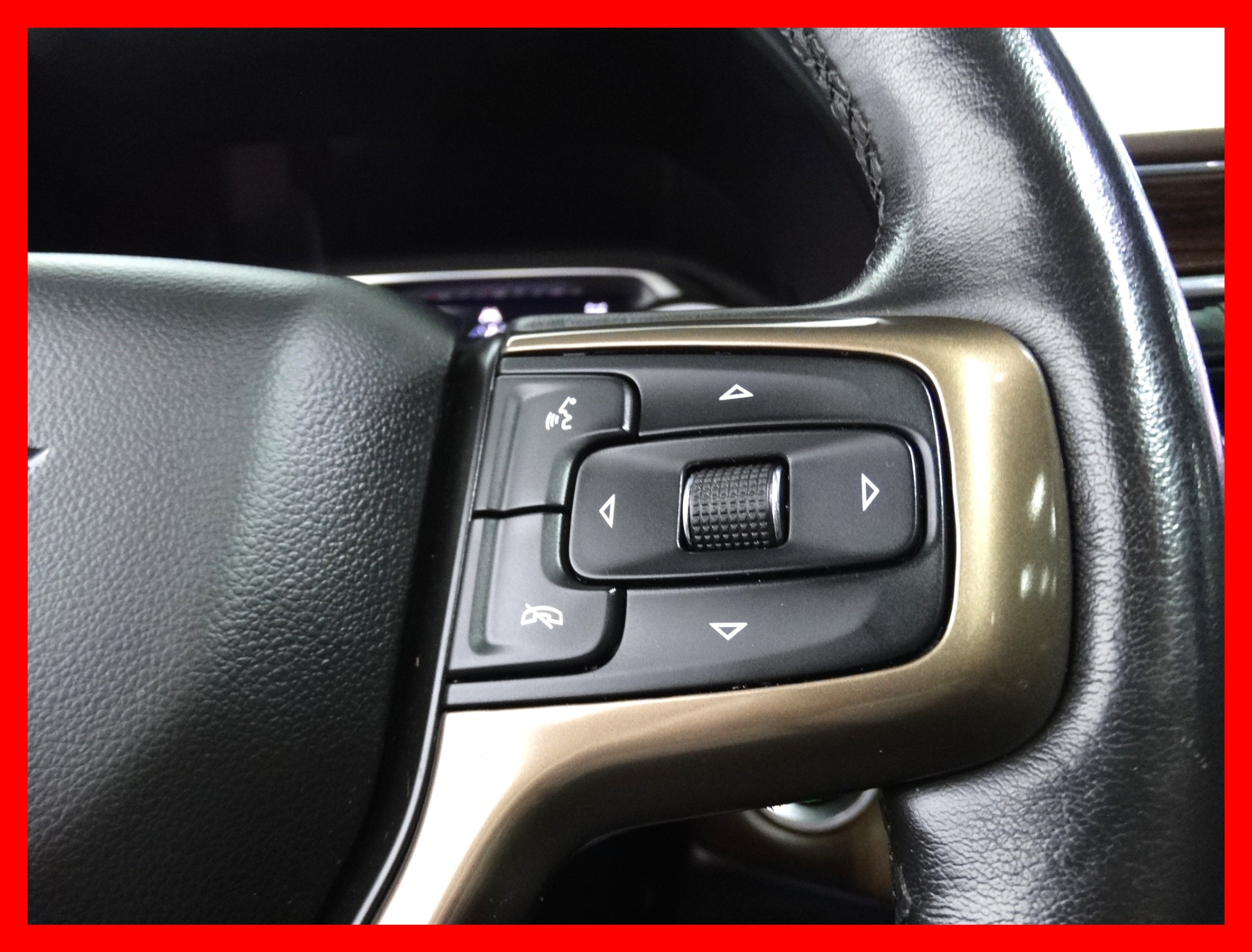/carconnectiontoronto/2021-Chevrolet-Tahoe-686330351057898.jpg