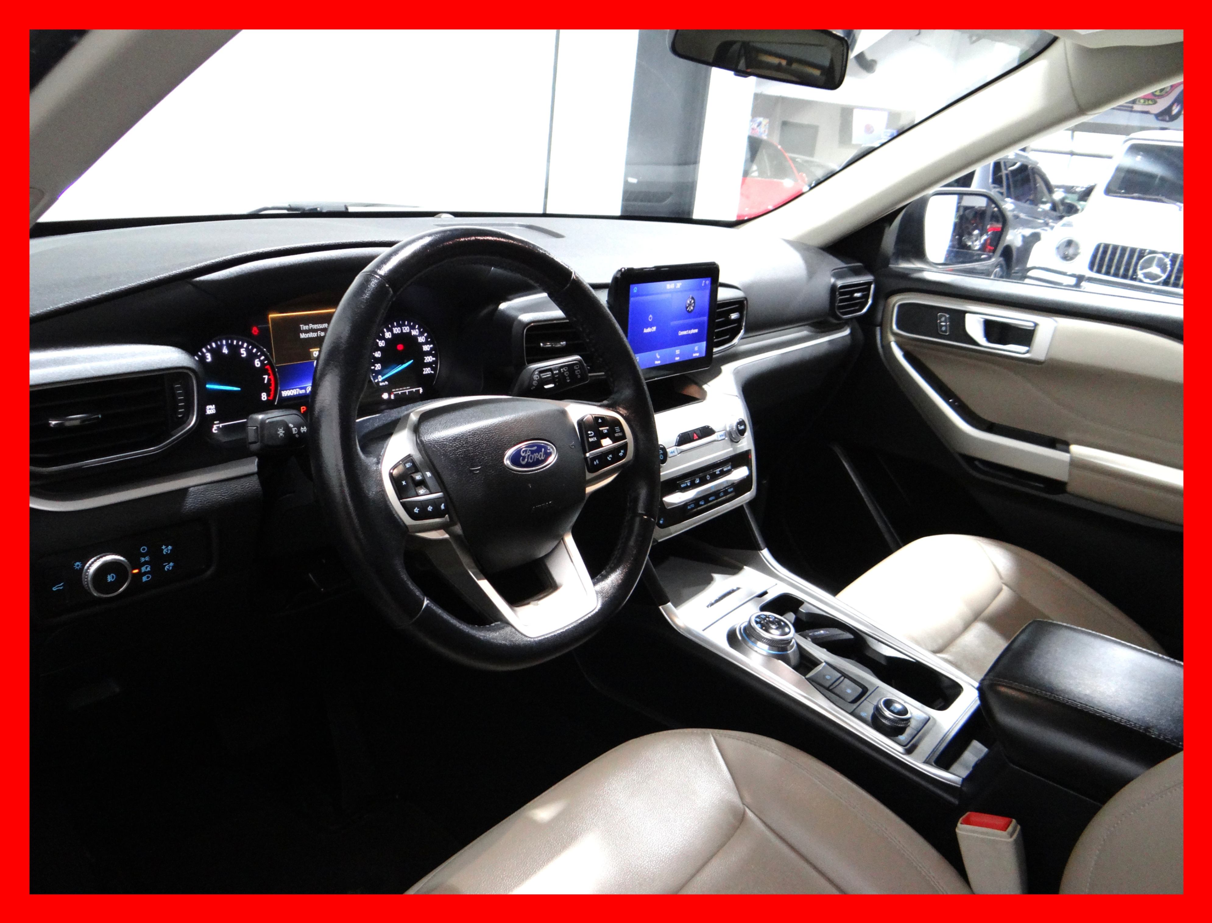 /carconnectiontoronto/2021-Ford-Explorer-20220350963107214.jpg