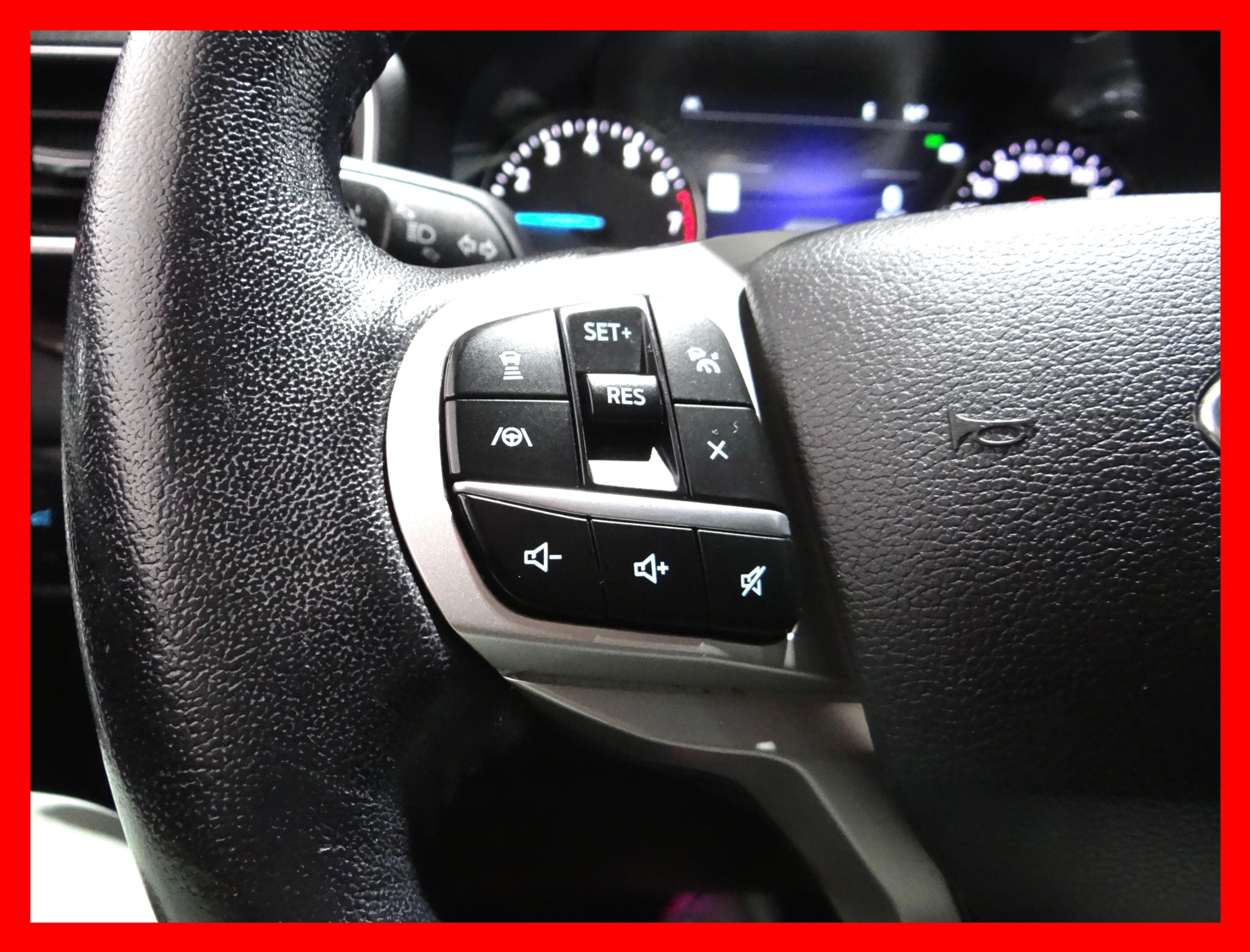 /carconnectiontoronto/2021-Ford-Explorer-4877560210216687.jpg