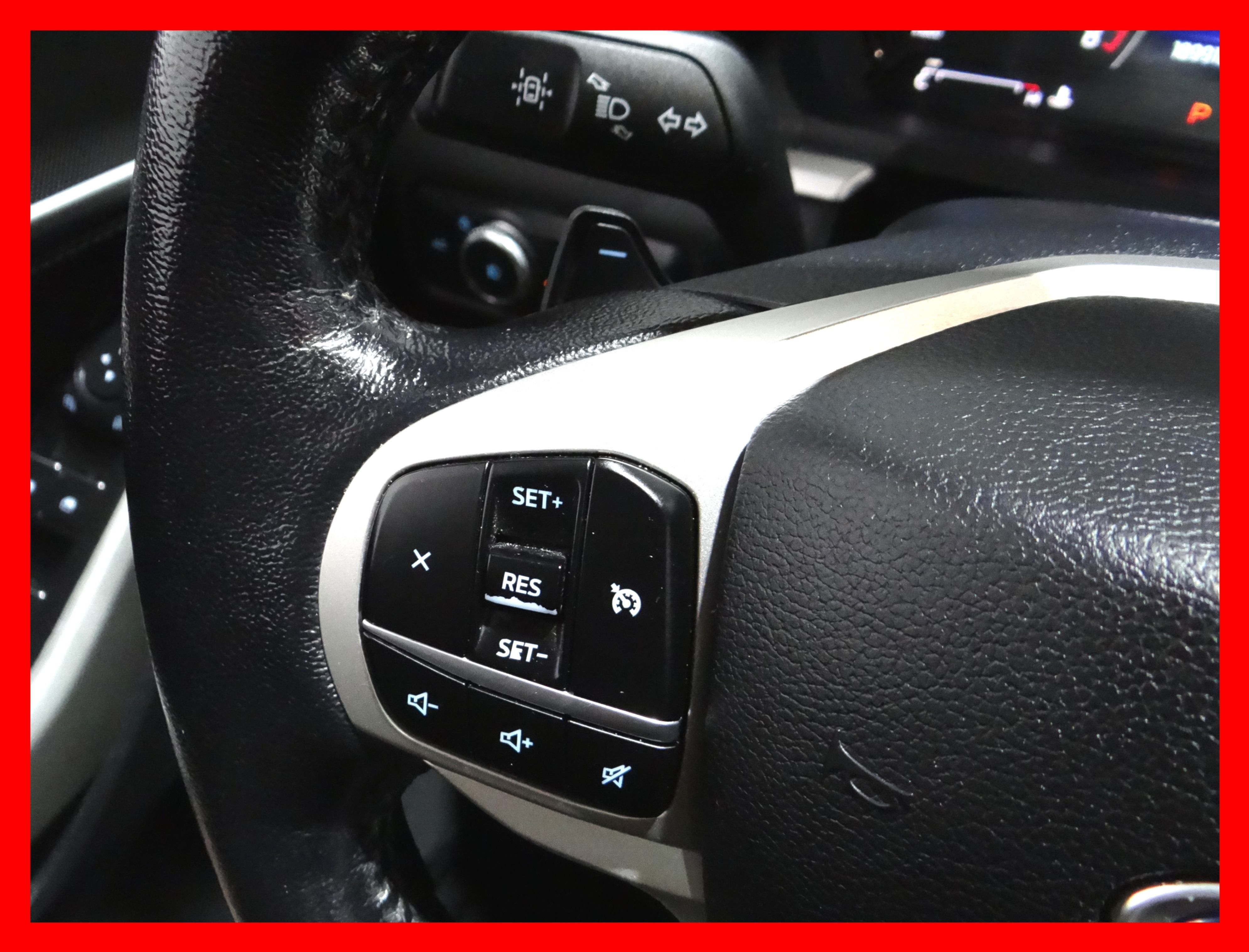 /carconnectiontoronto/2021-Ford-Explorer-5258811803038788.jpg