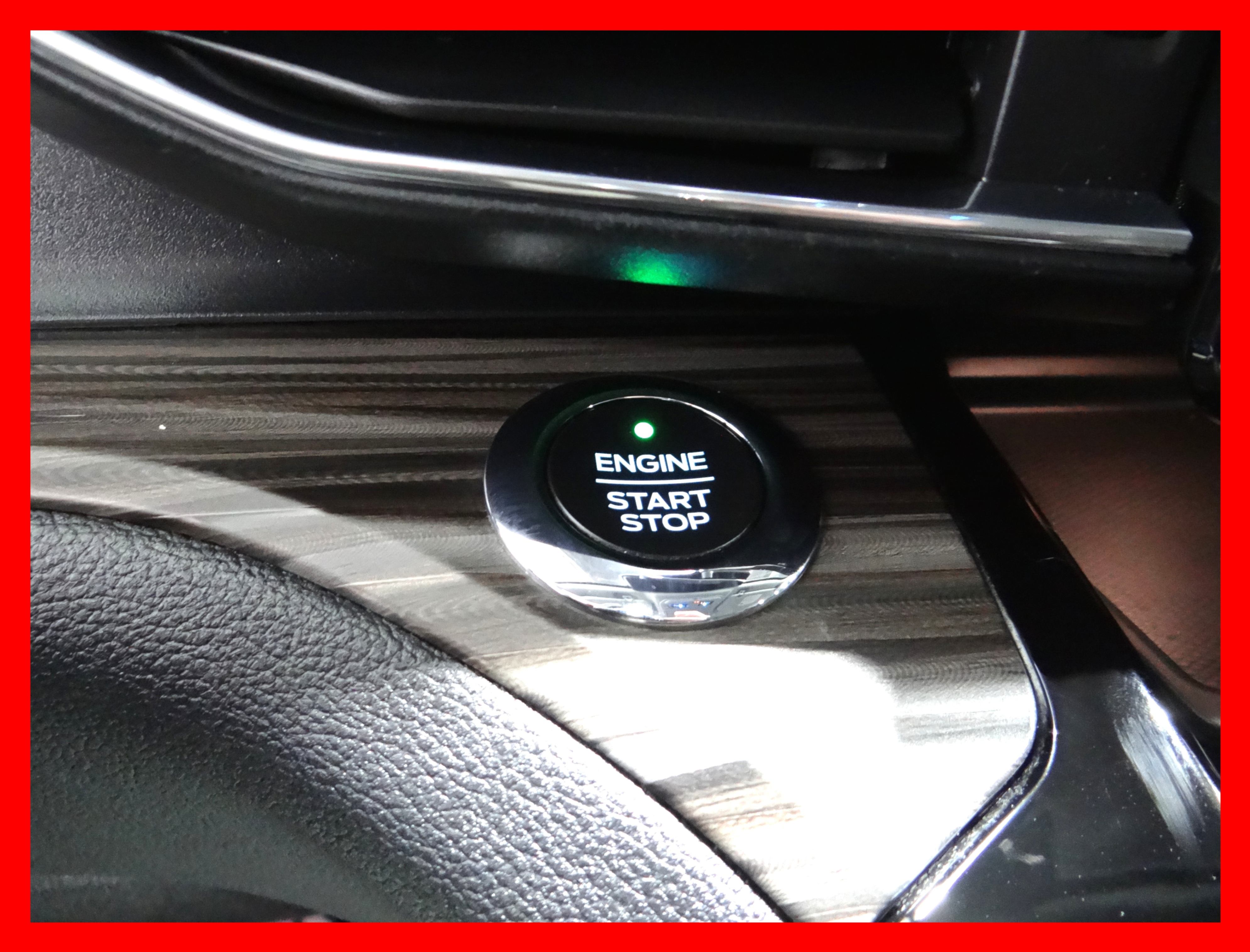 /carconnectiontoronto/2021-Ford-Explorer-6185339143057471.jpg